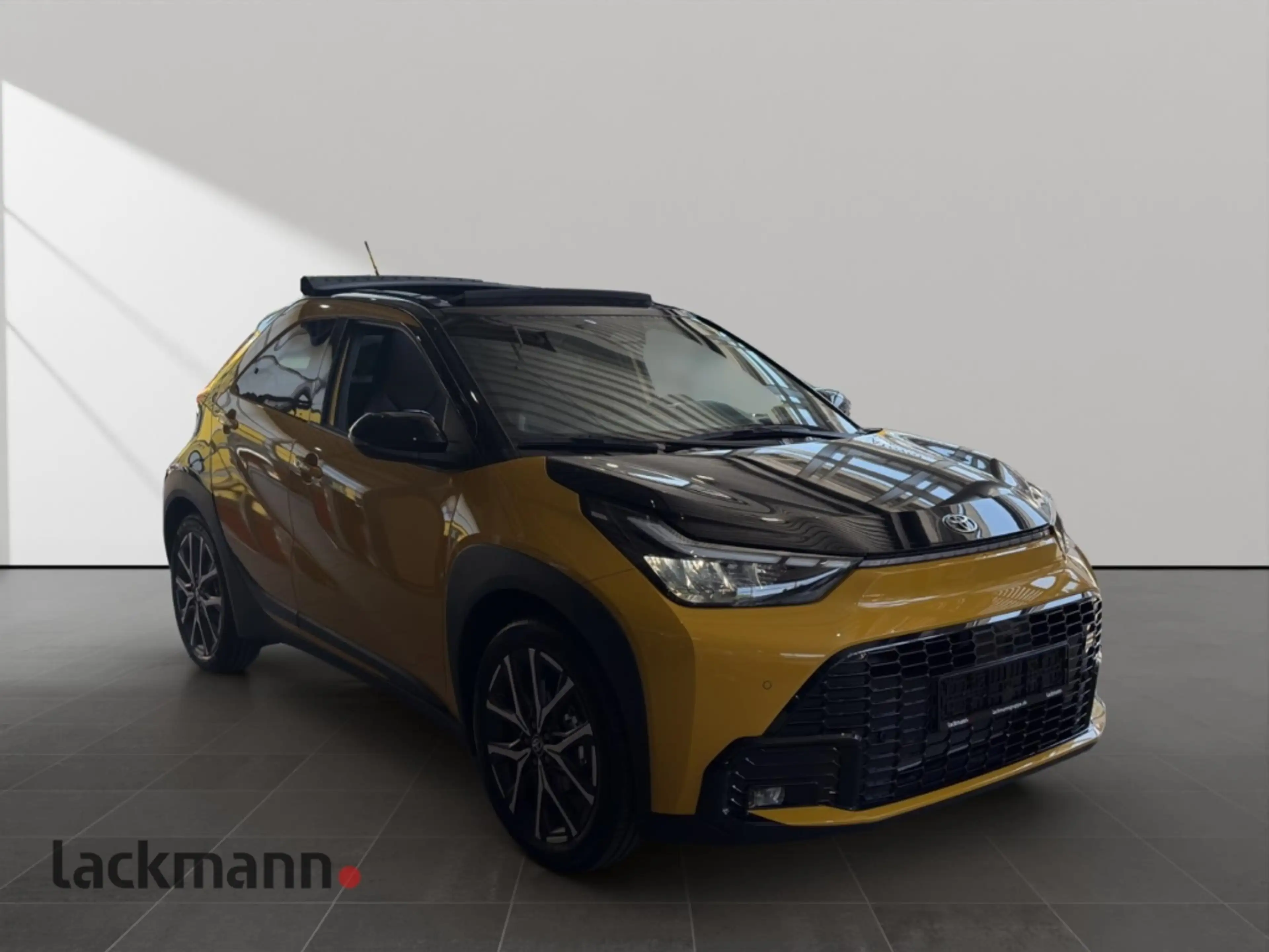 Toyota Aygo X Hybrid GR SPORT 1.5 — photo 3