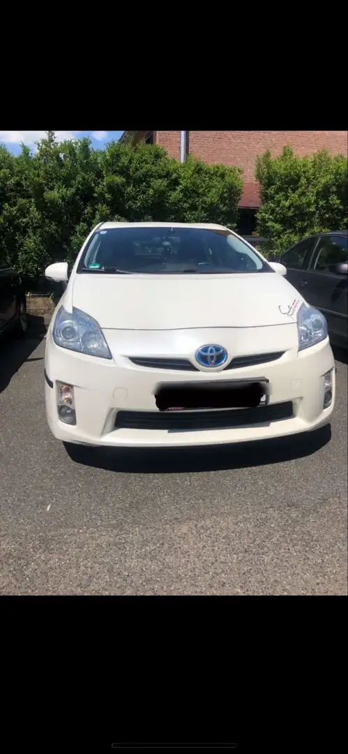 Toyota Prius Life Weiß - 2