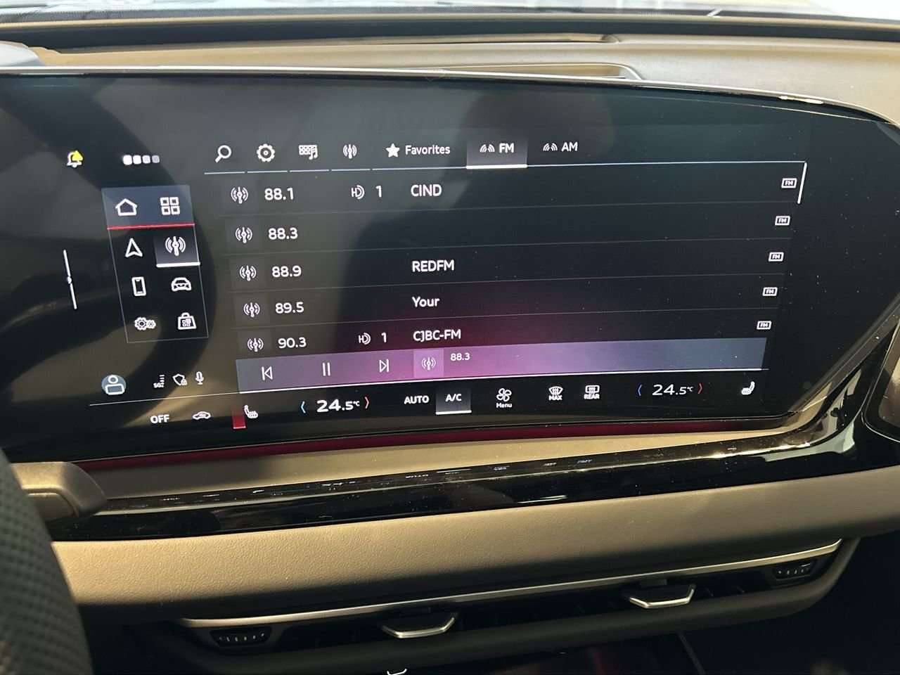 2025 Audi A5 Technik | Passenger display | Acoustic glass | Htd thumb 23