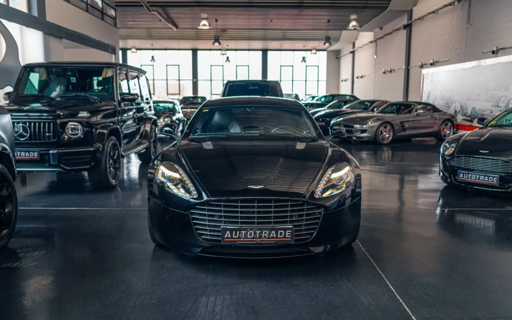 Aston Martin Rapide S Schwarz - 2
