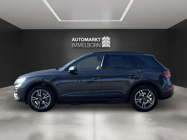 Audi Q5 view 7