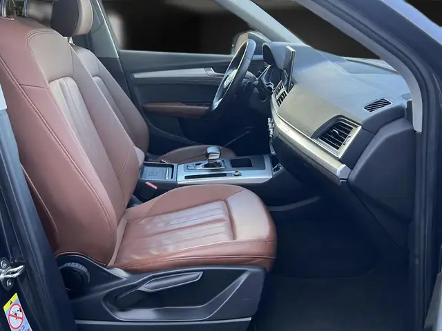 Audi Q5 view 13