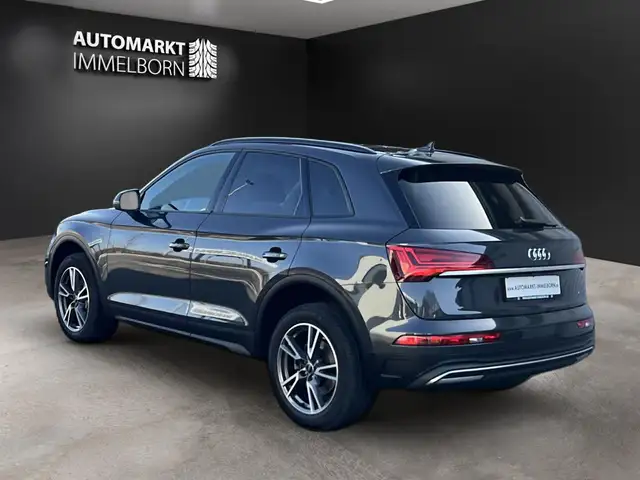 Audi Q5 view 6