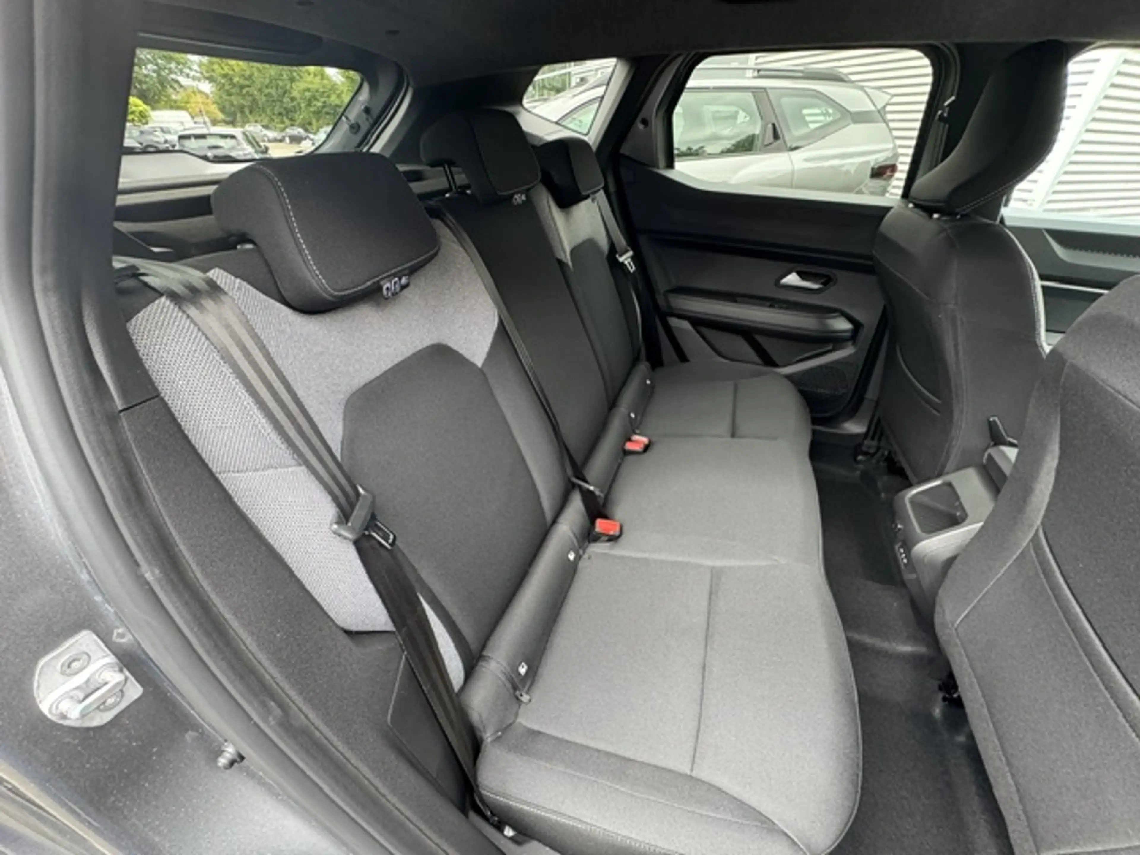 Dacia Duster III 1.2 Eco-G 120 Journey (EU 6e) — photo 12