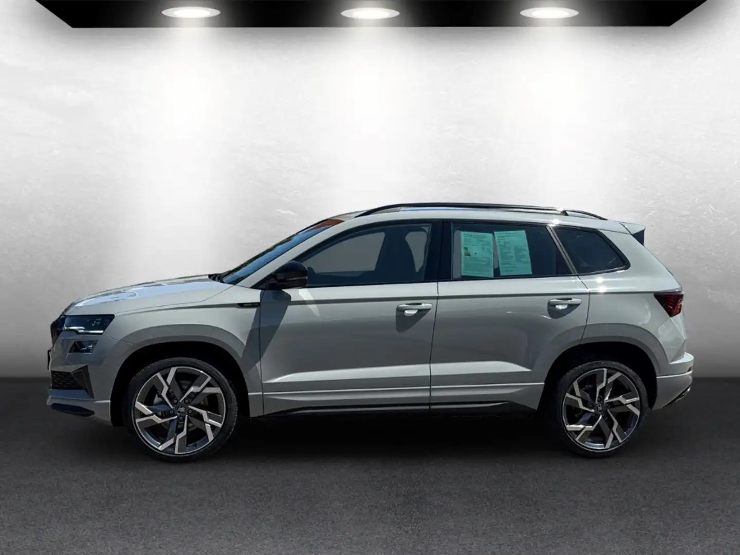 Skoda Karoq Sportline 1,5 TSI 110 kW DSG Grigio - 2