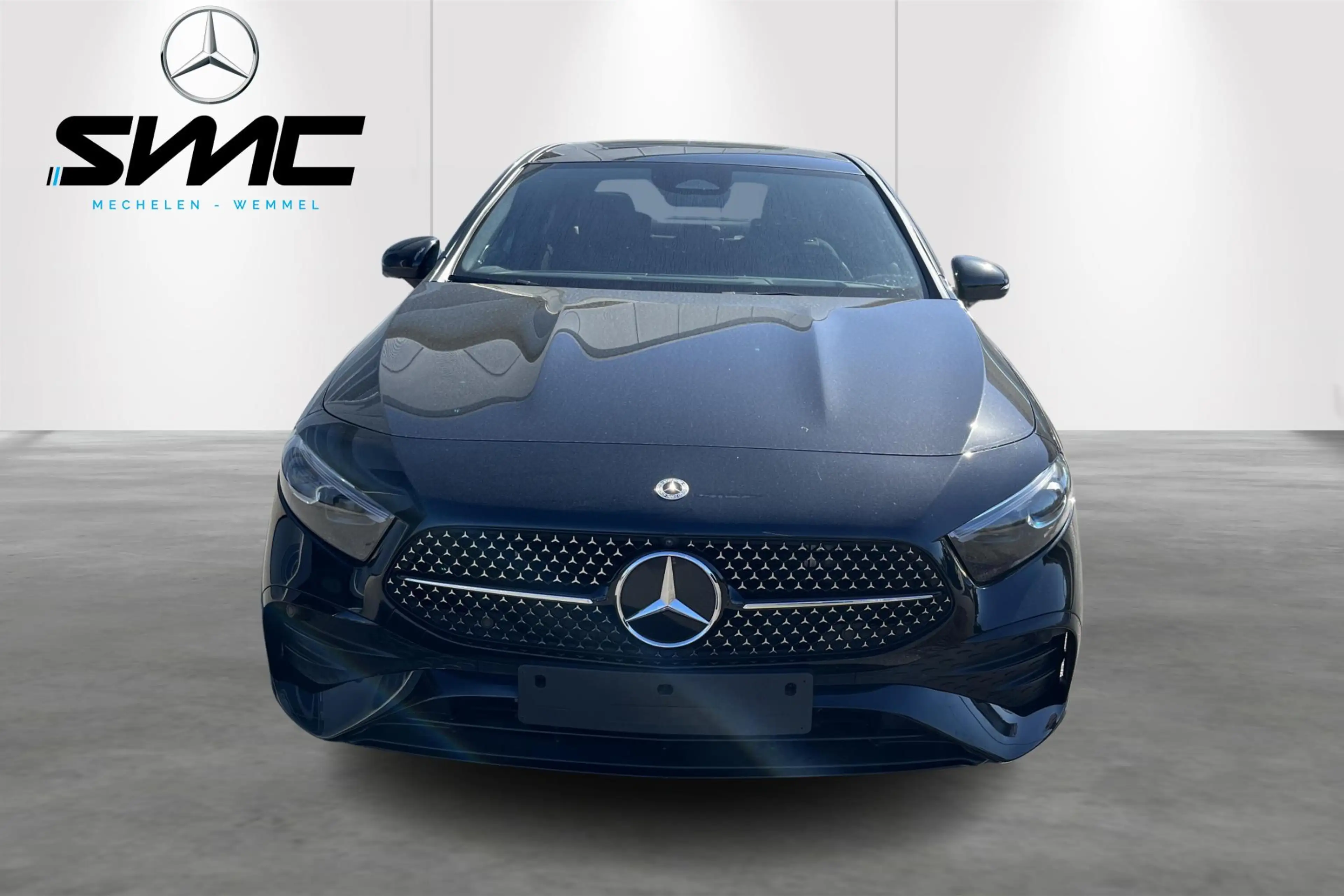 Mercedes-Benz A 250 Limousine A e AMG Line — photo 4