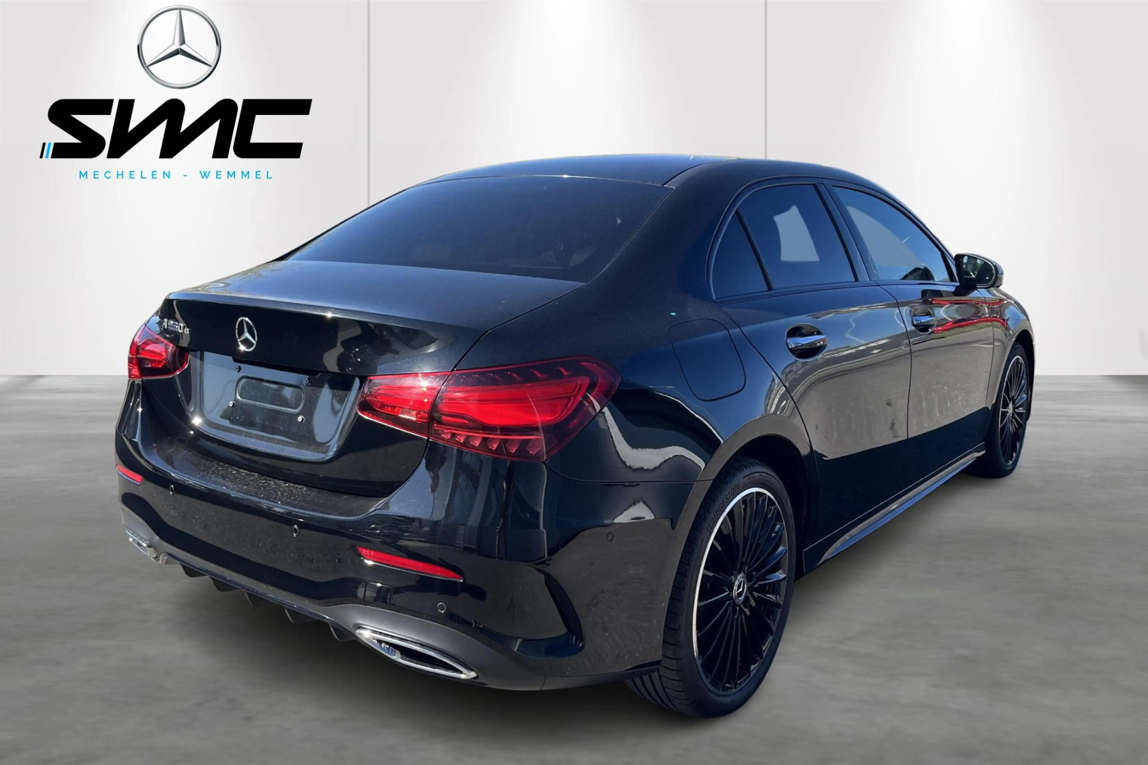 Mercedes-Benz A 250 Limousine A e AMG Line — photo 2