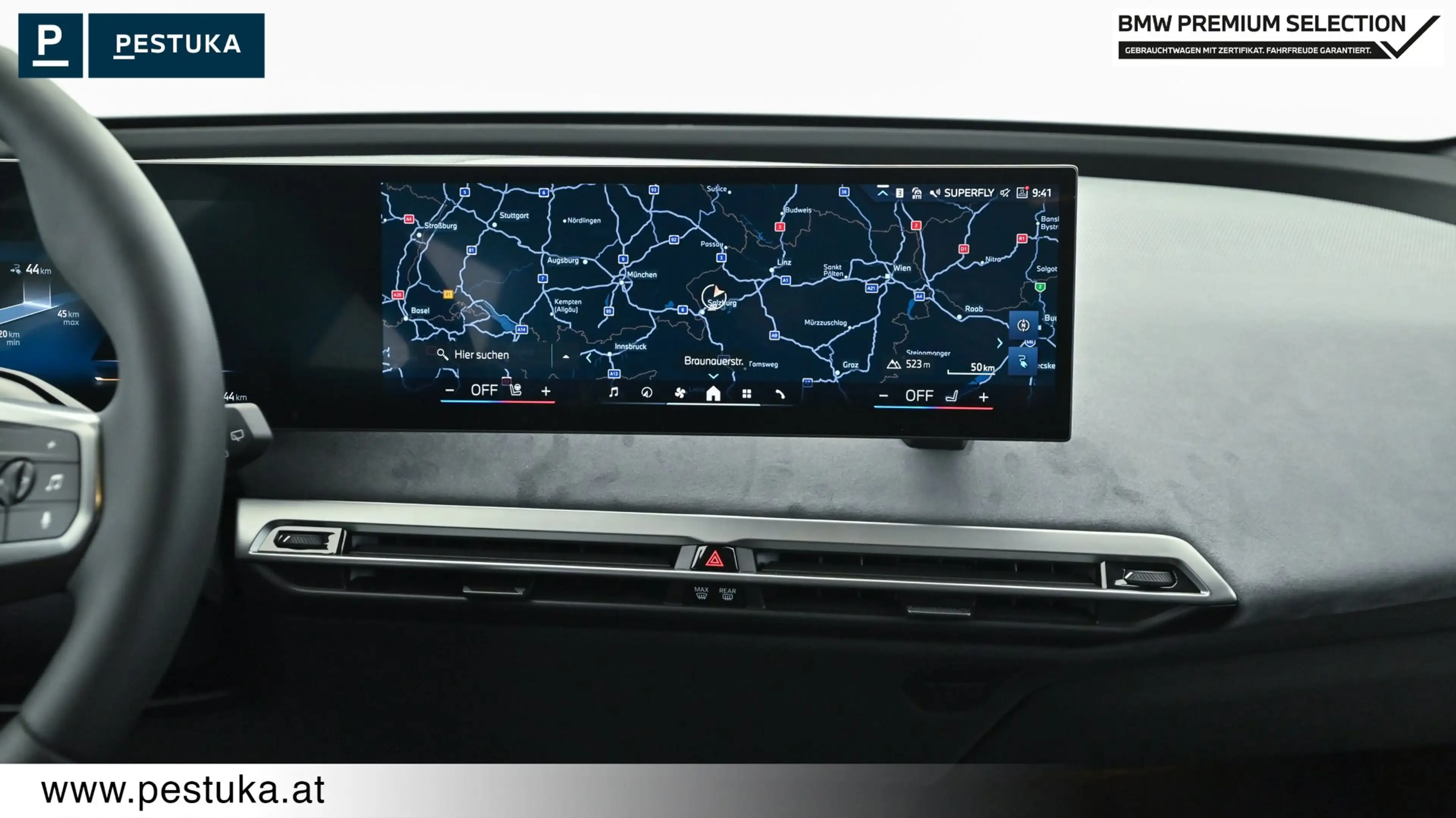 BMW iX xDrive45 — photo 12