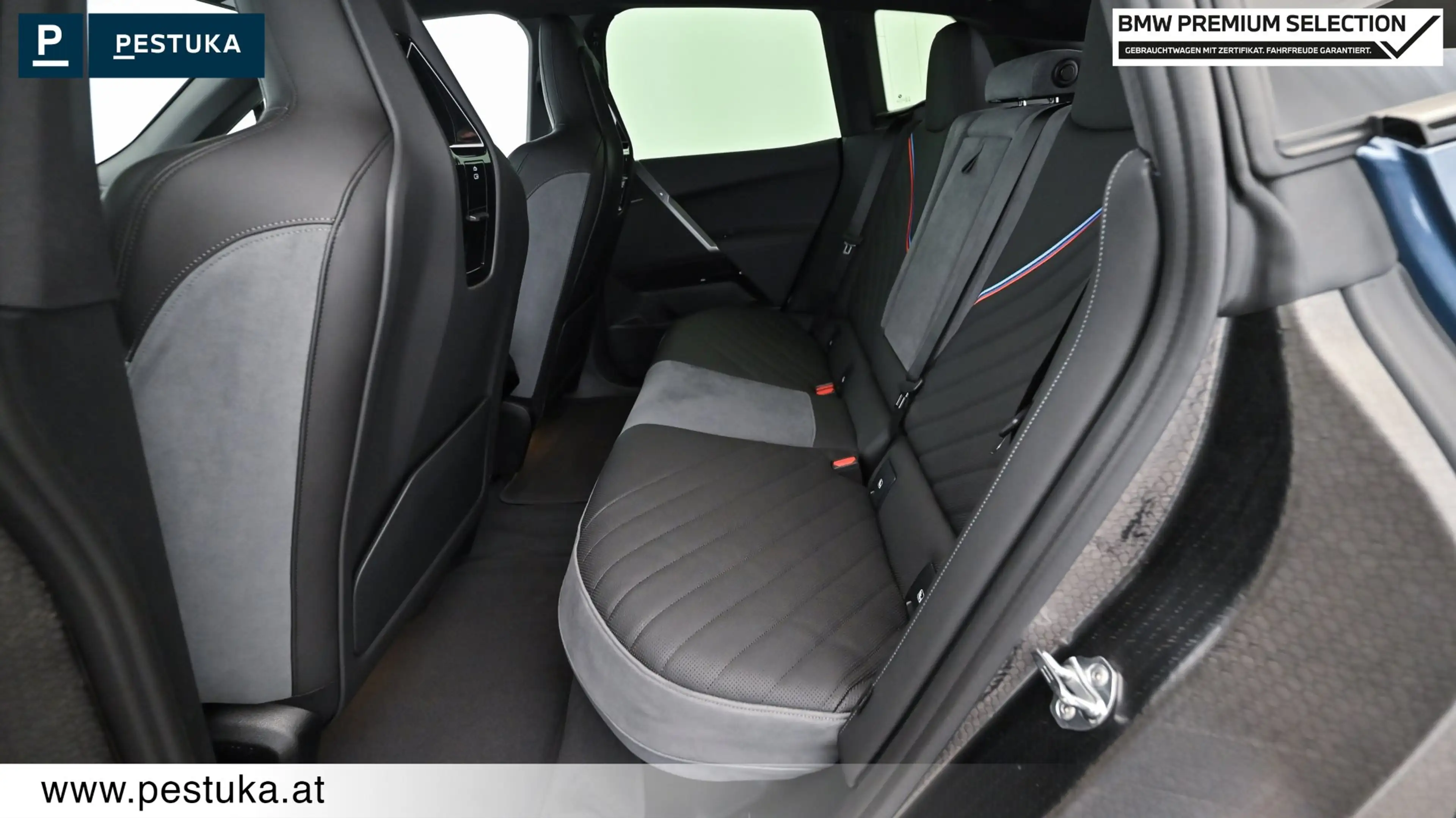 BMW iX xDrive45 — photo 15