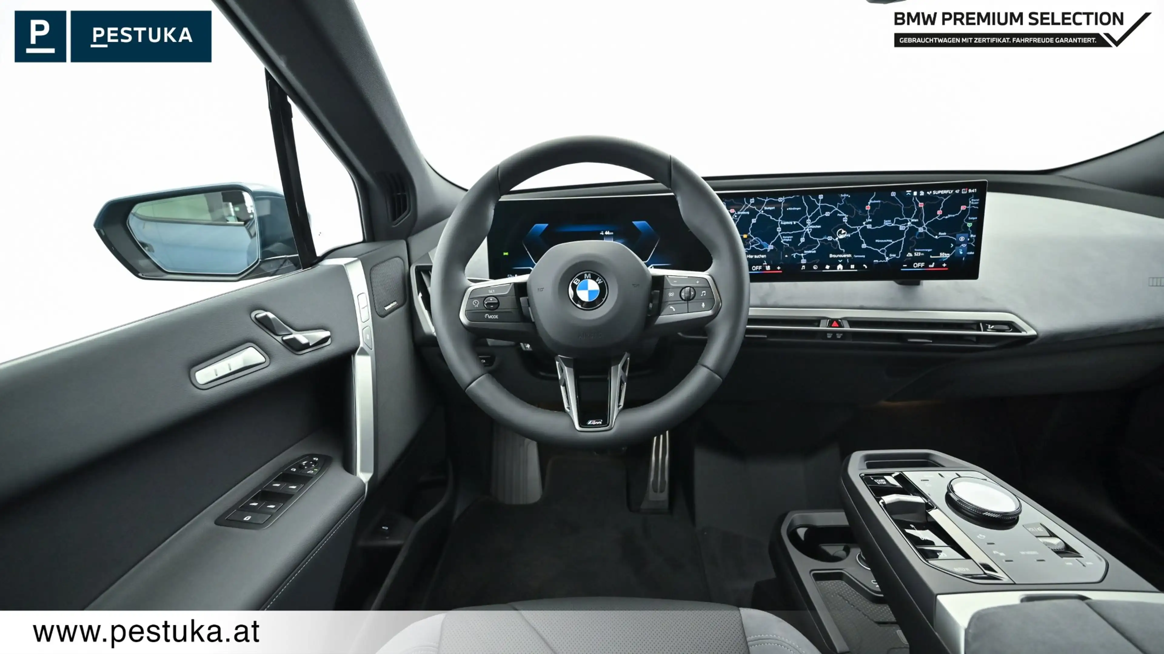 BMW iX xDrive45 — photo 11