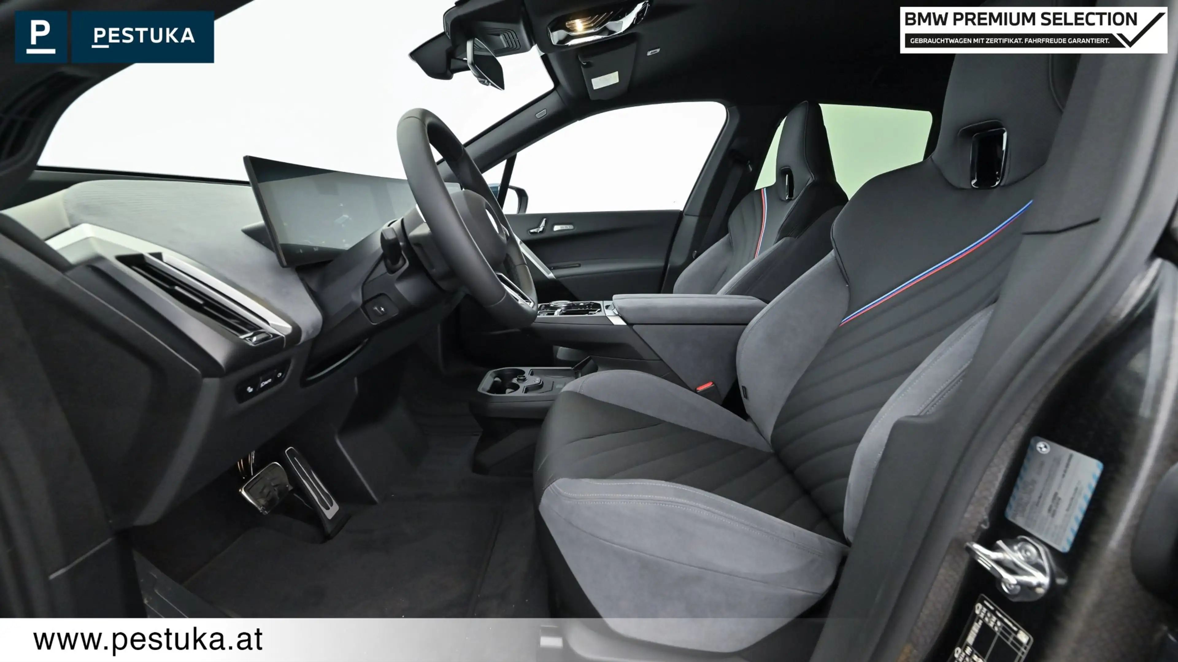 BMW iX xDrive45 — photo 9