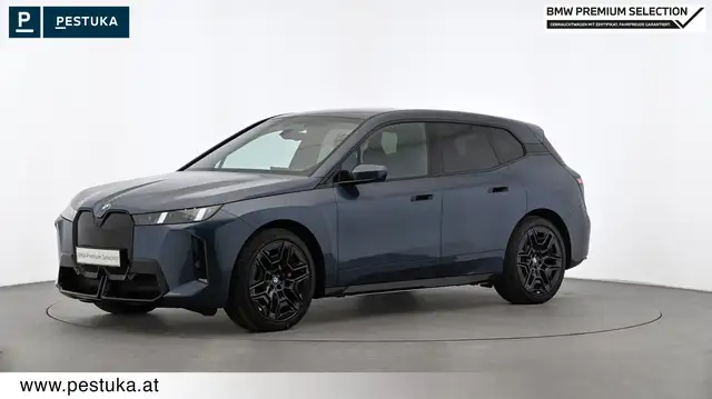 BMW iX xDrive45