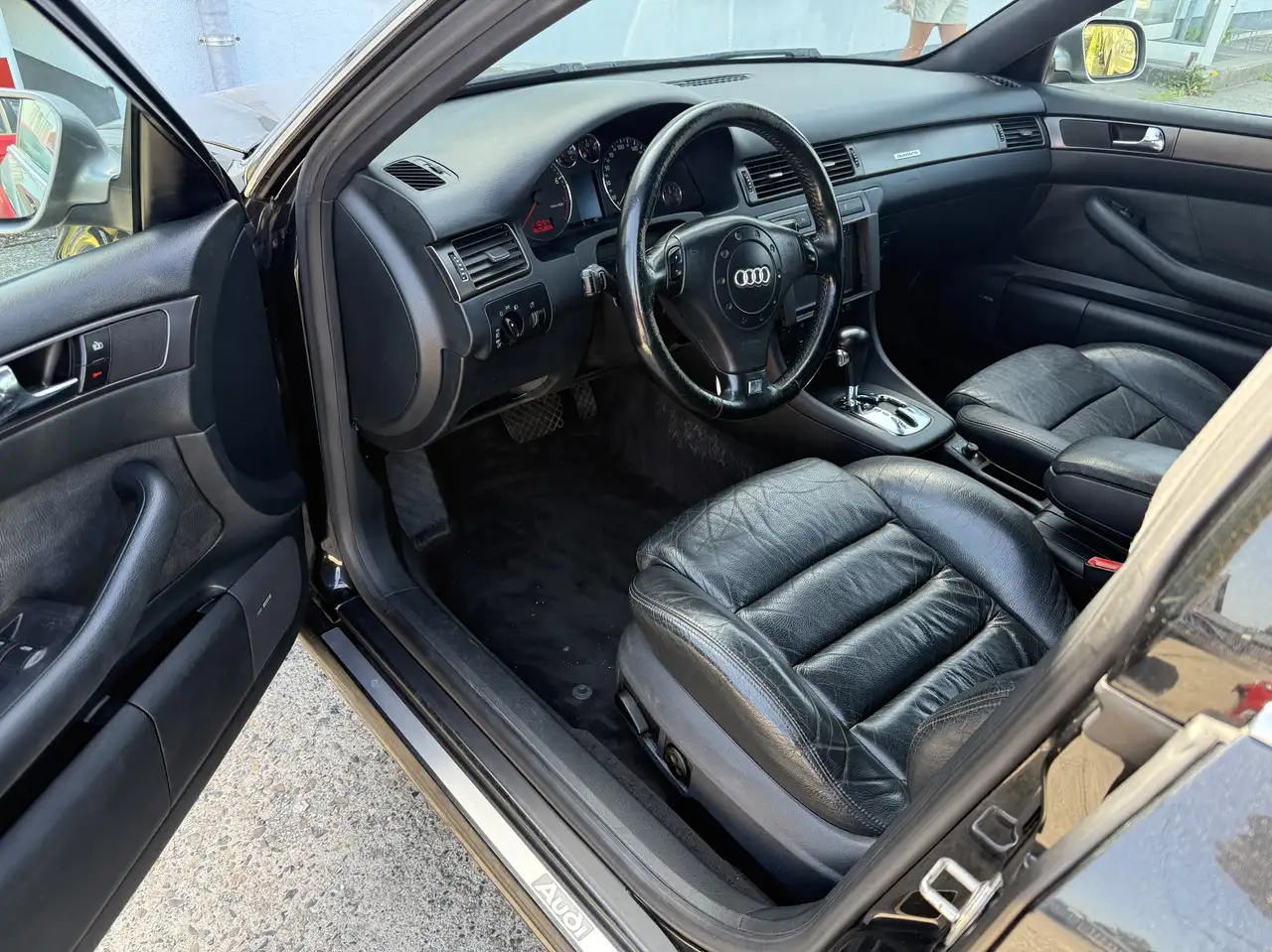Audi A6 Avant 2.7 T quattro Automatik, foto 4