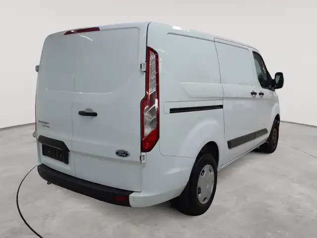 Ford Transit view 4