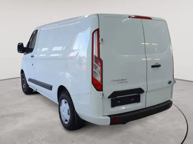 Ford Transit view 5