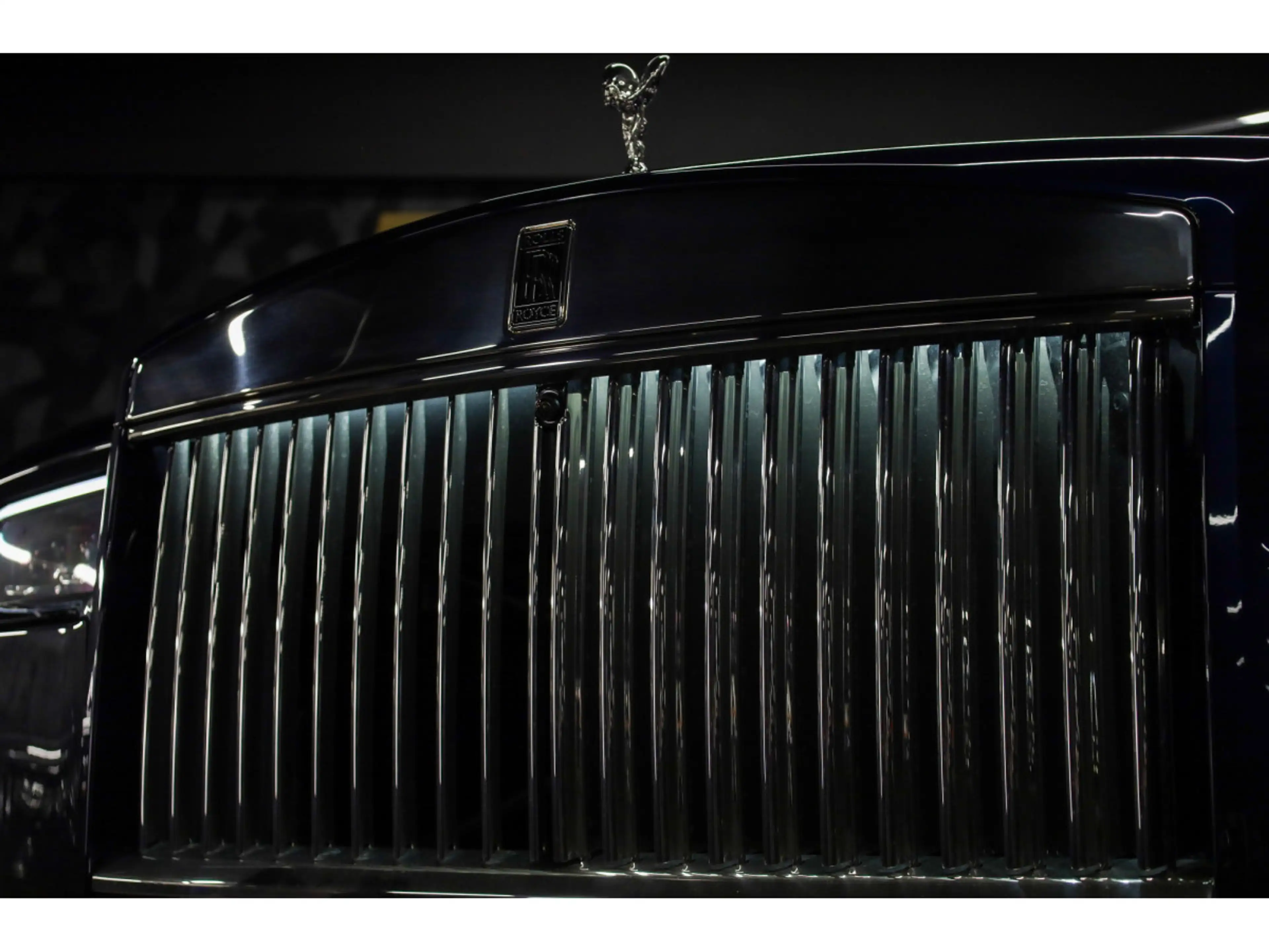 Rolls-Royce Cullinan 6.75 V12 - Midnight Sapphire — photo 13