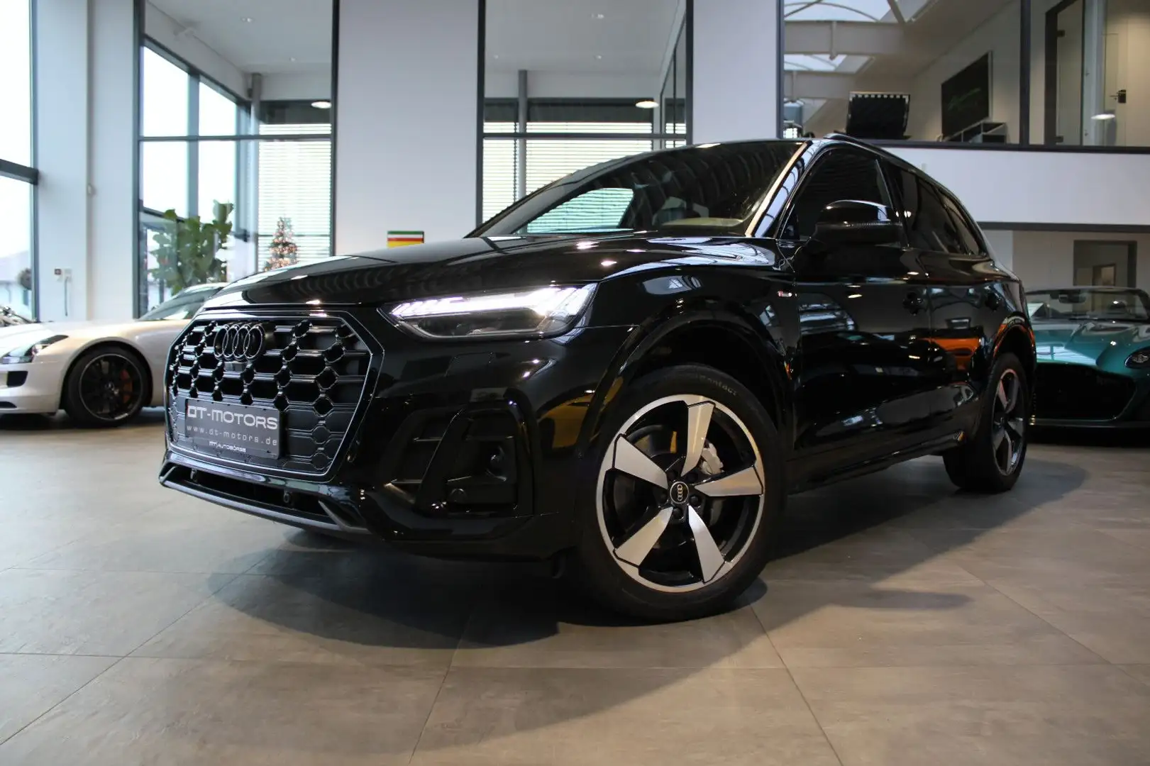 Audi Q5 40 TDI QU. S LINE & BLACK-OPTIK/AHK/HIFI/20" Noir - 1