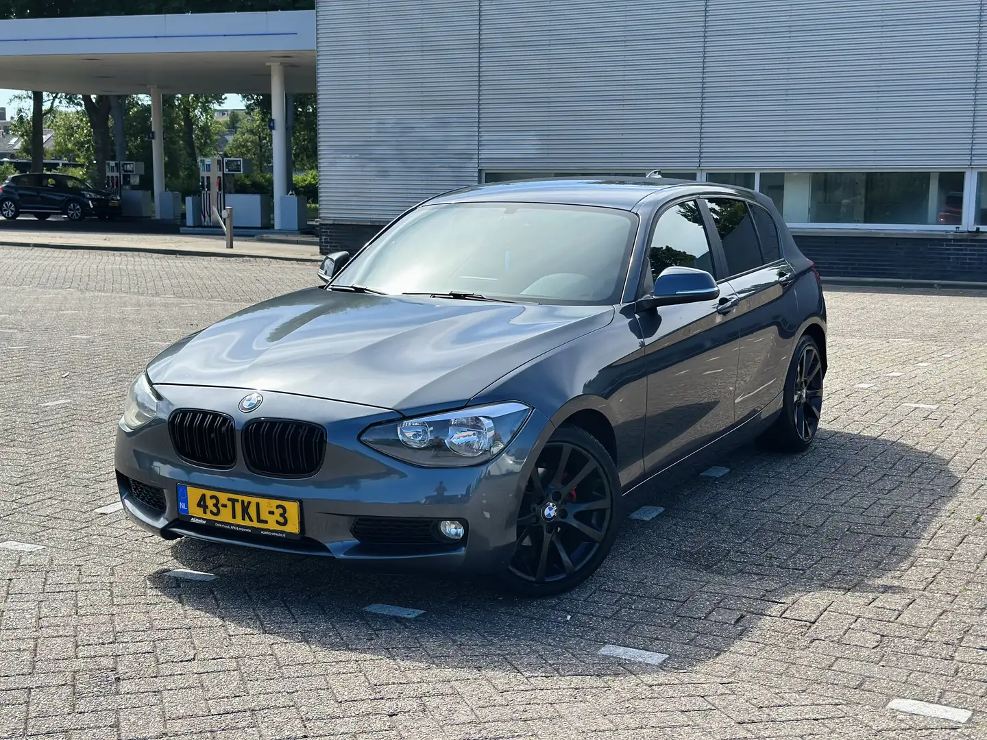 BMW 116 116d EfficientDynamics Edition Grijs - 1