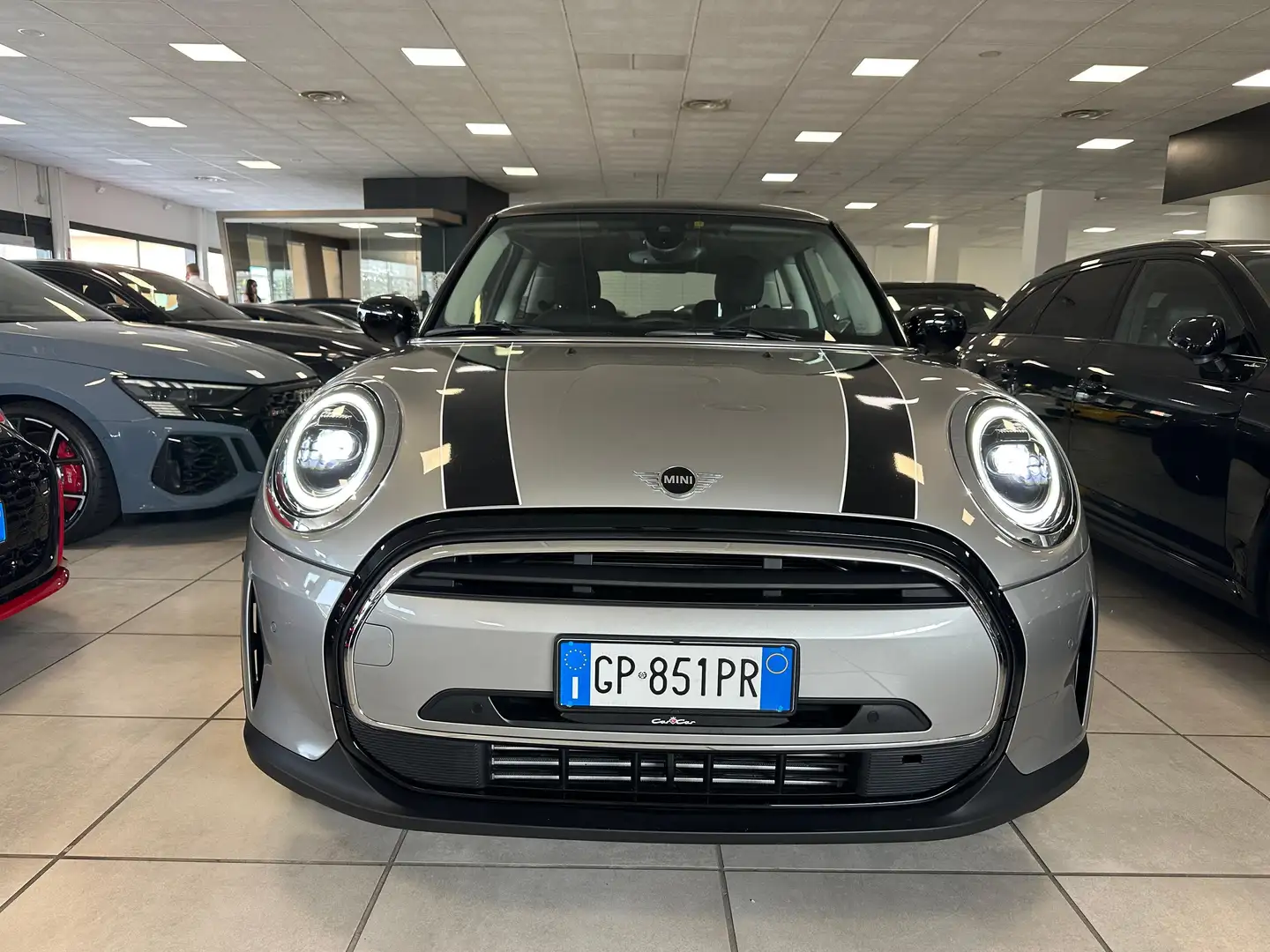 MINI Cooper 3p 1.5 Essential auto Grijs - 2