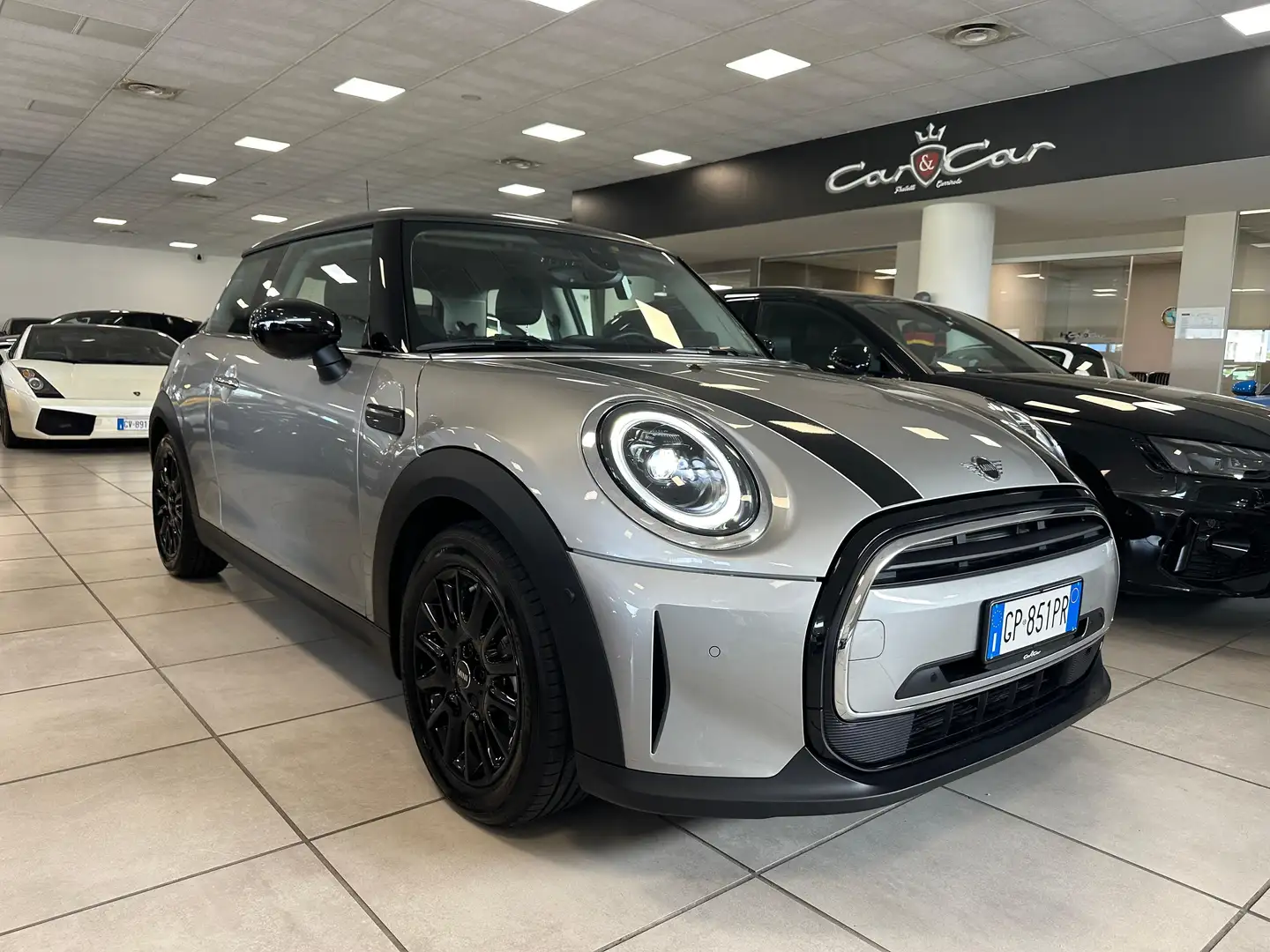 MINI Cooper 3p 1.5 Essential auto Grijs - 1