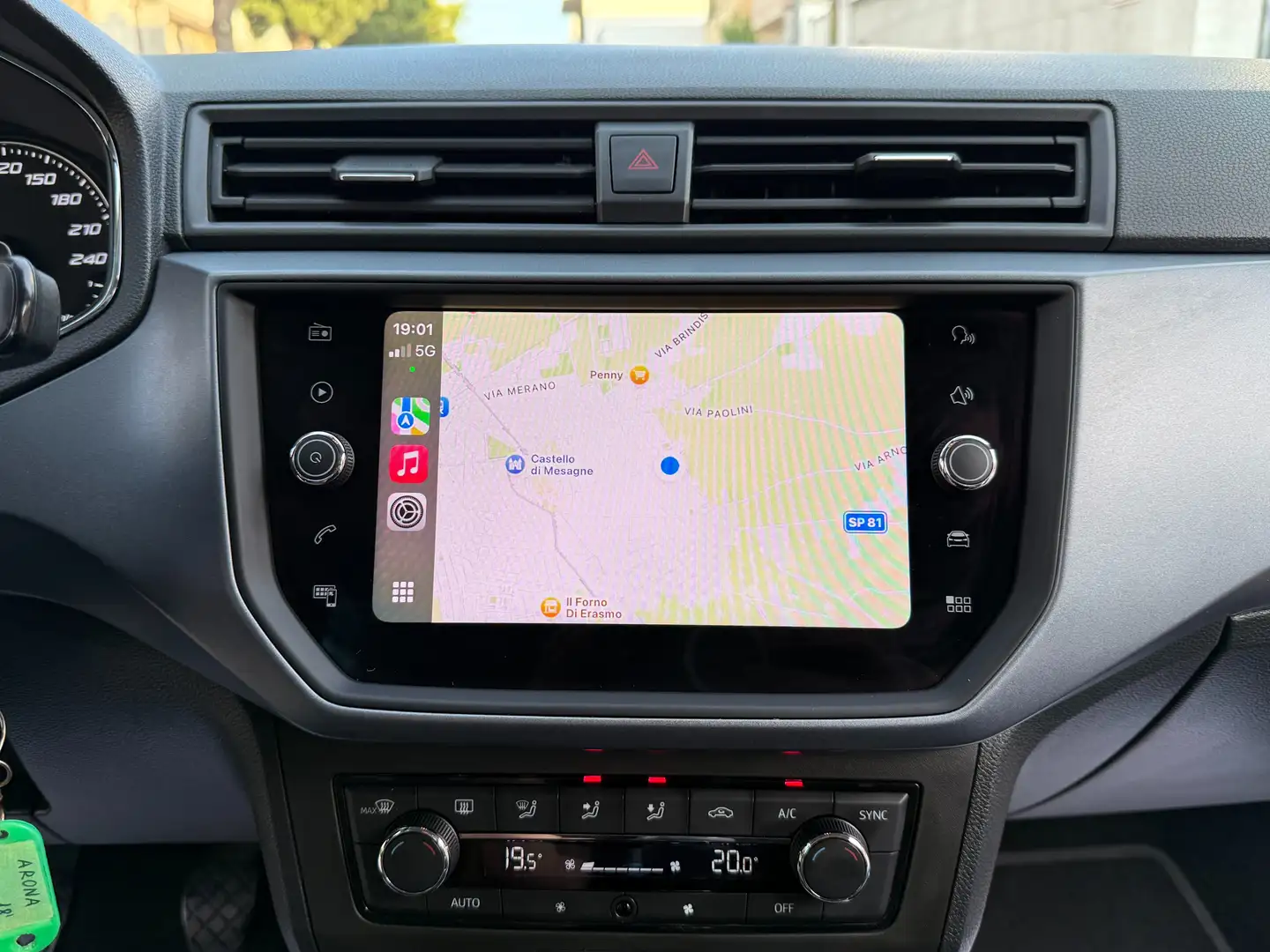 SEAT Arona 1.6 TDI 95CV Xcellence LED Bianco - 2