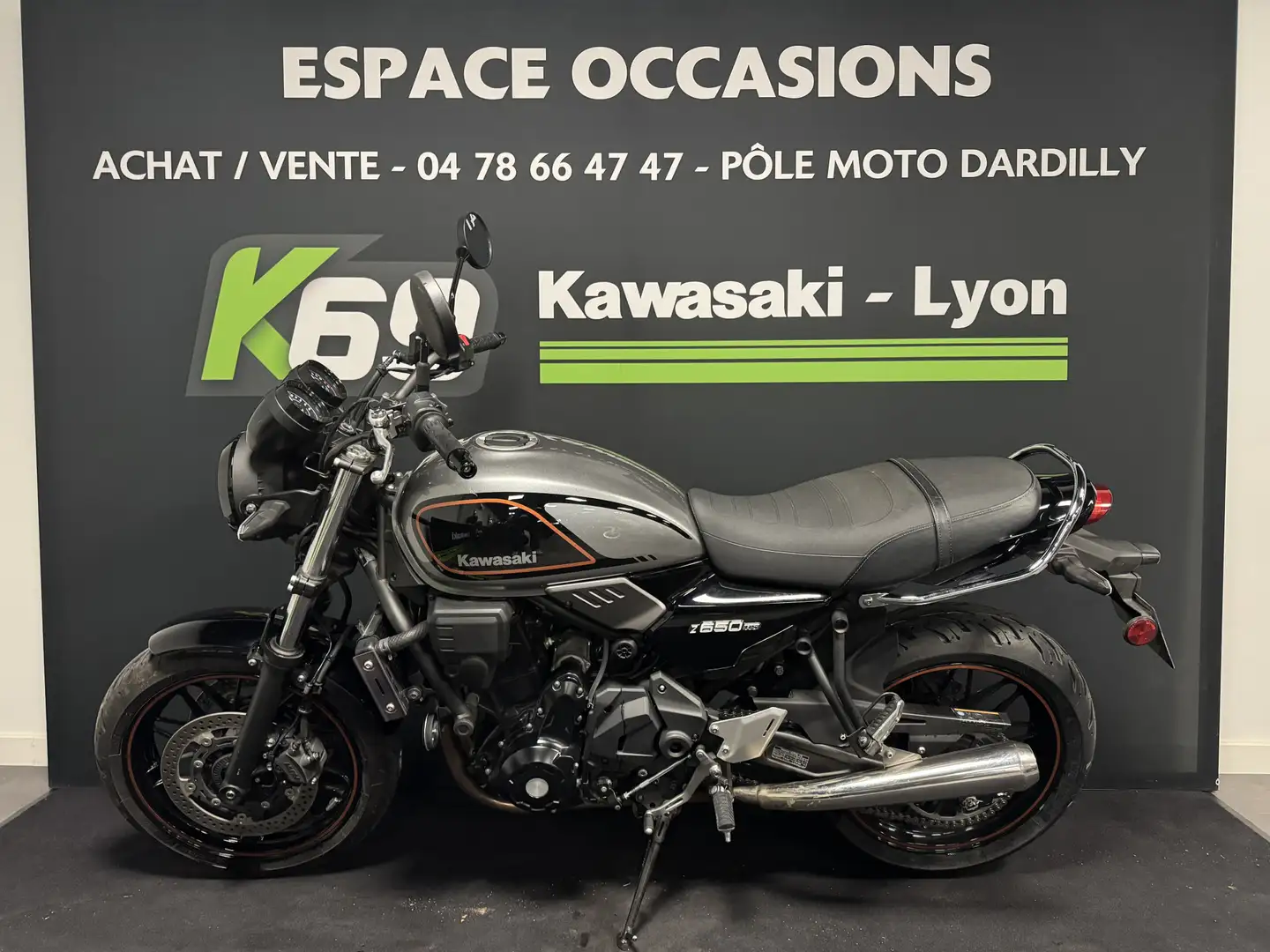 Kawasaki Z 650 Grau - 2