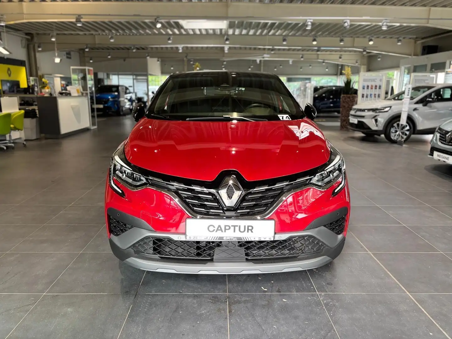 Renault Captur R.S. Line Mild Hybrid 140 PS  wenig KM Rot - 2