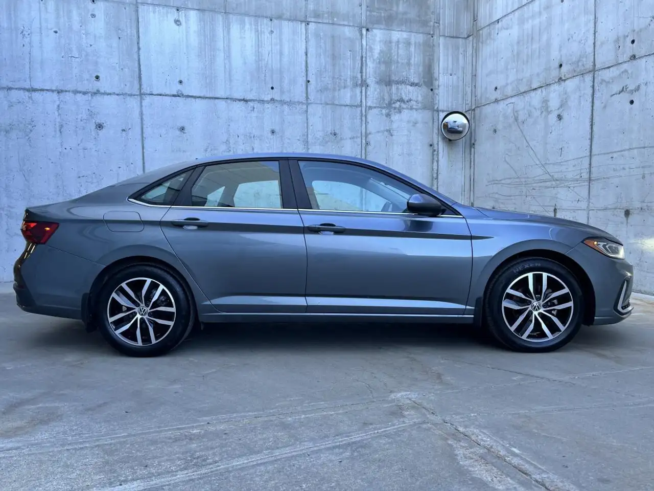 Volkswagen Jetta снимка Volkswagen Jetta