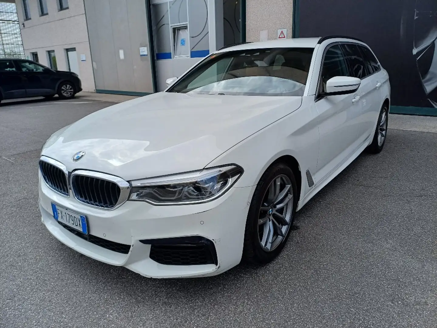BMW 530 530d xDrive Touring Msport Bianco - 2