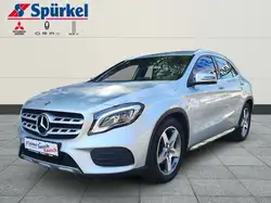 Mercedes-Benz GLA 200 Automatik, Sitzheizung, Navigation, PDC, Bluetooth