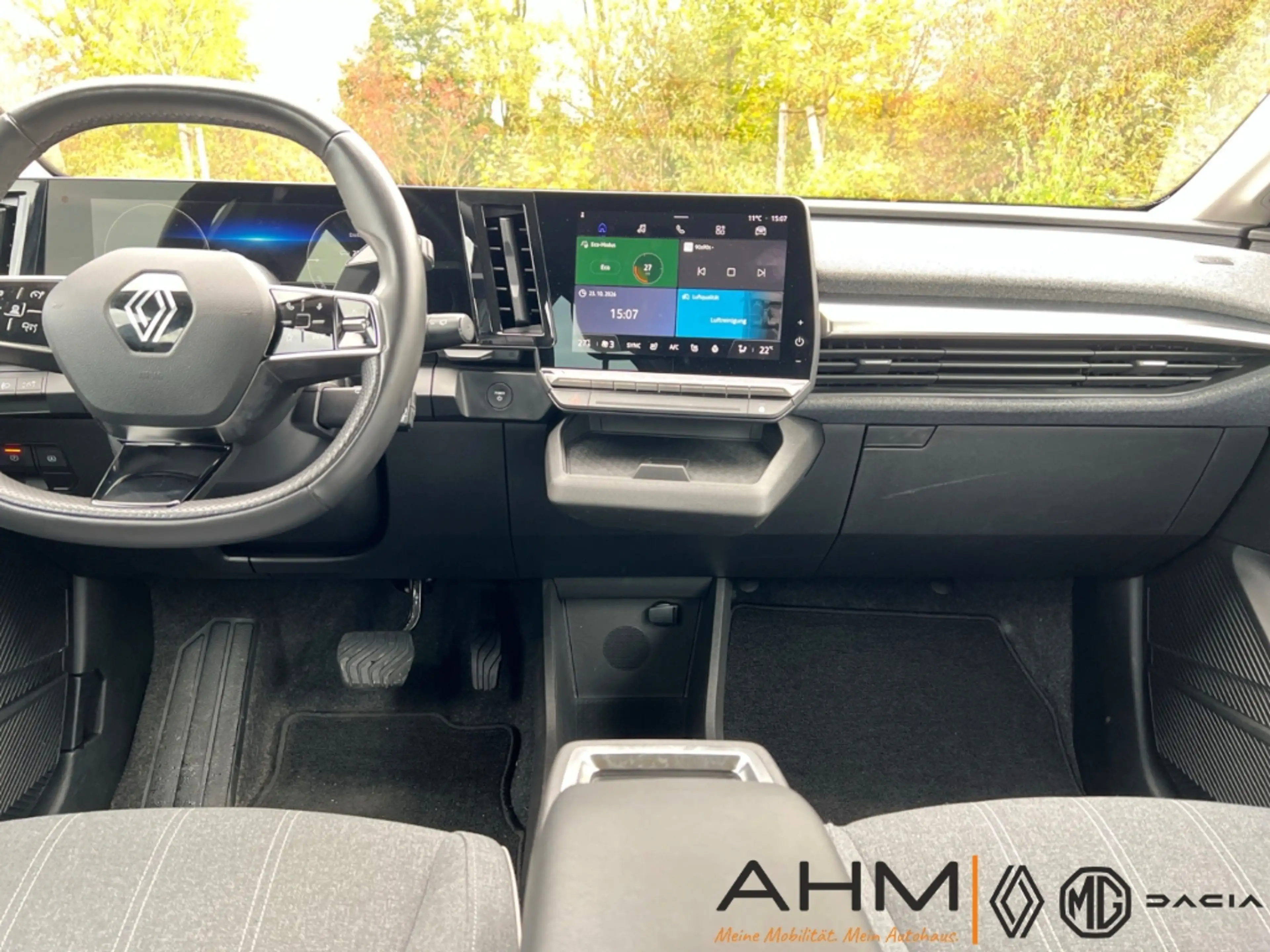 Renault Megane E-Tech Electric Equilibre — photo 16