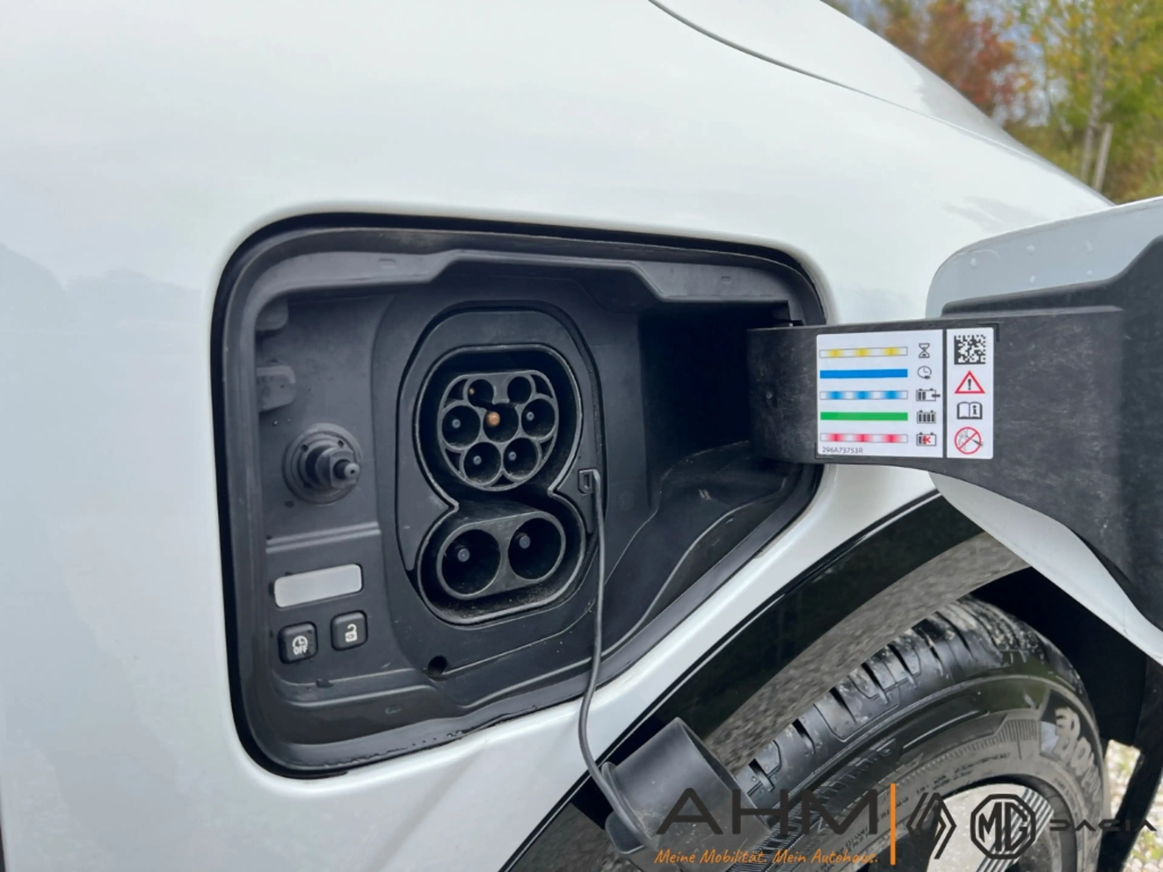 Renault Megane E-Tech Electric Equilibre — photo 20