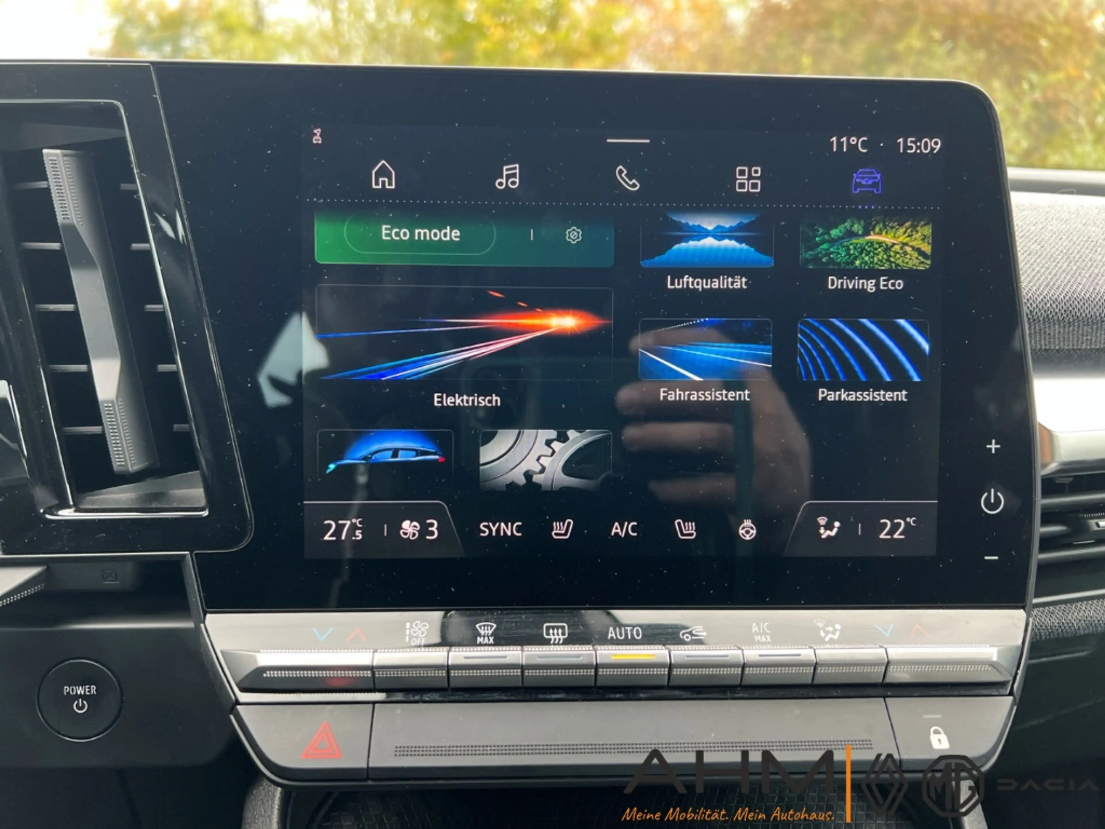 Renault Megane E-Tech Electric Equilibre — photo 26