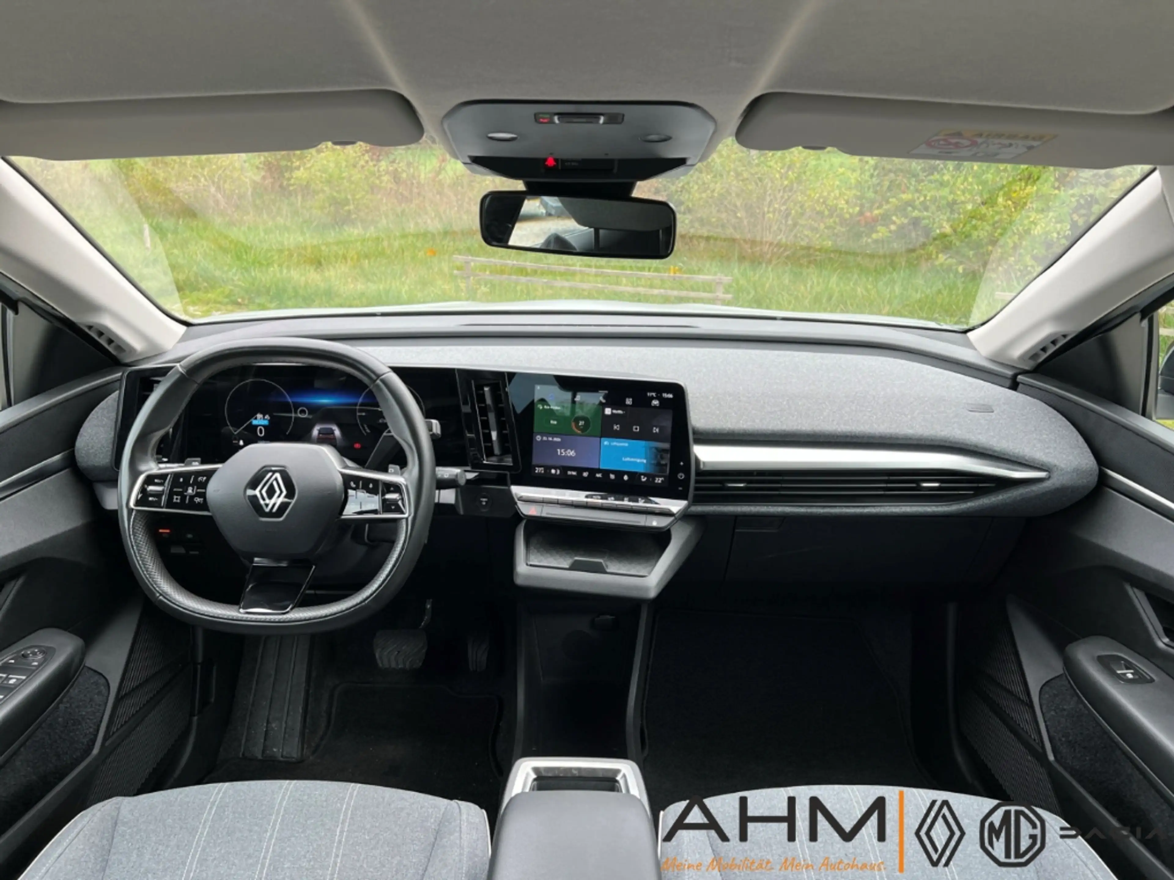 Renault Megane E-Tech Electric Equilibre — photo 13