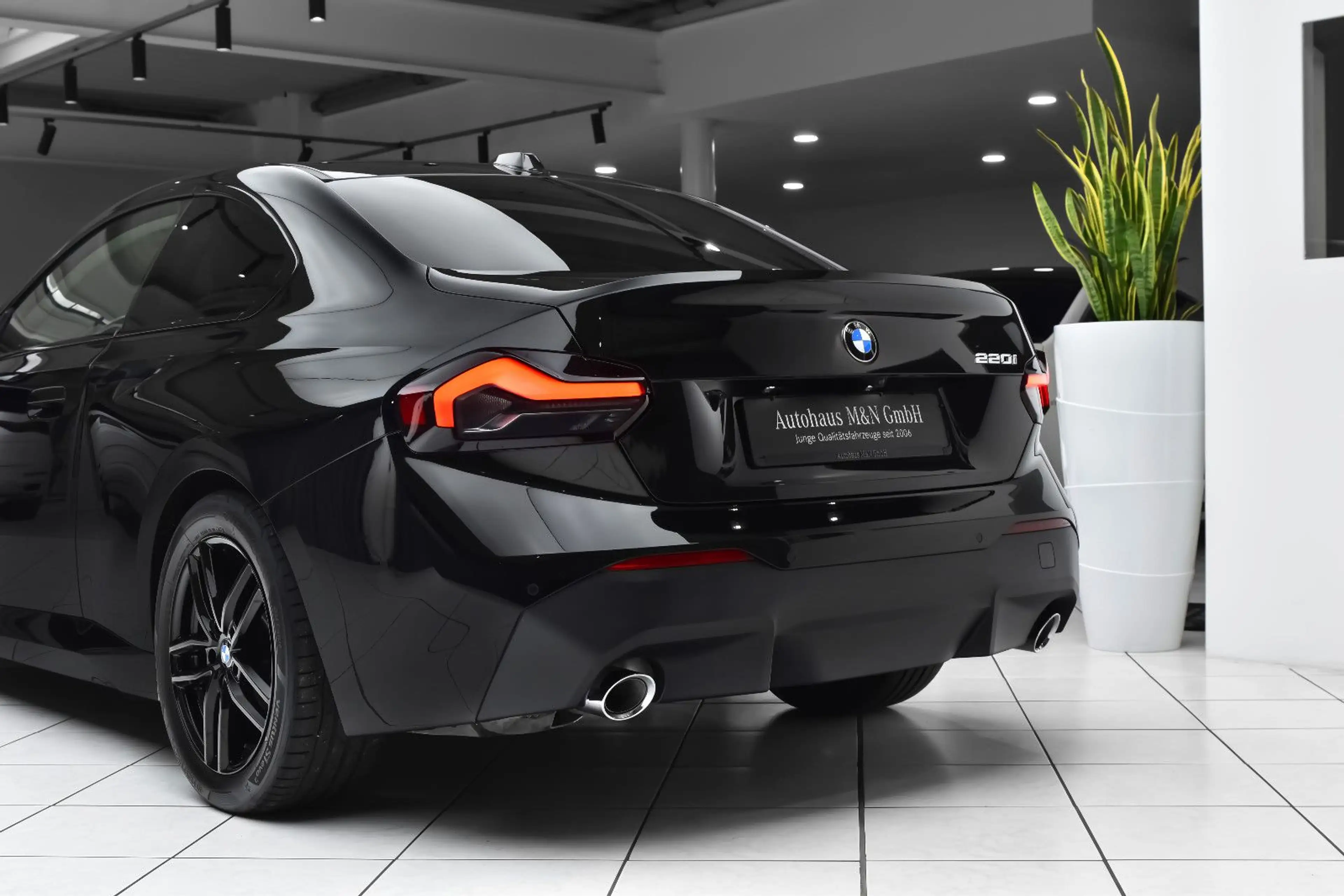 BMW 220 i Coupe *1 Hand* Curved Display* Ambiente* — photo 12