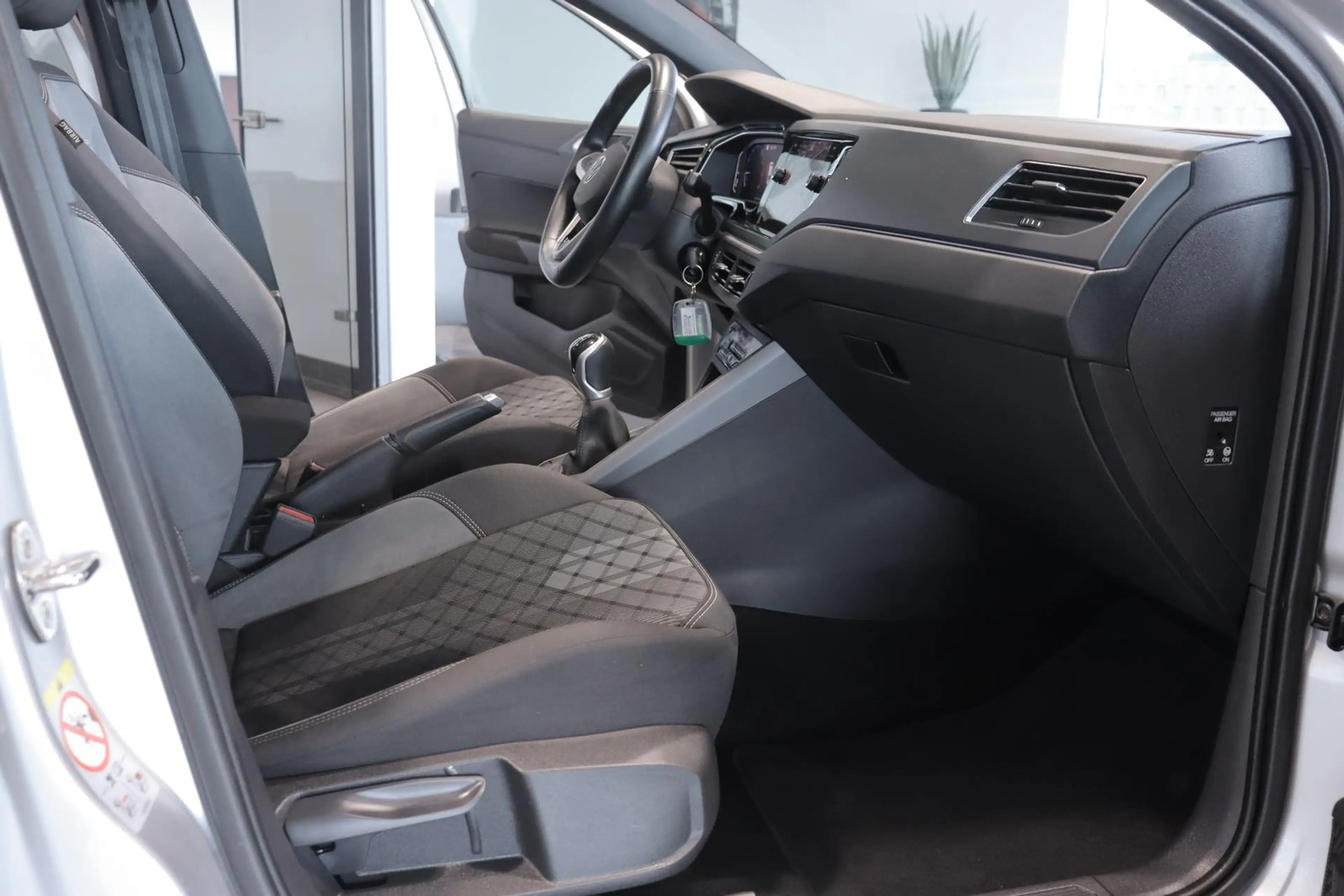 Volkswagen Taigo 1.0 TSI R-Line *PANO*ACC*SOFORT VERFÜGBAR* — photo 10