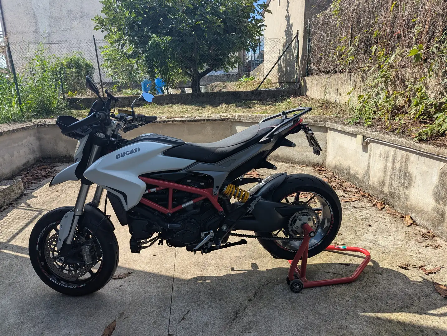 Ducati Hypermotard 939 White Silk Weiß - 2