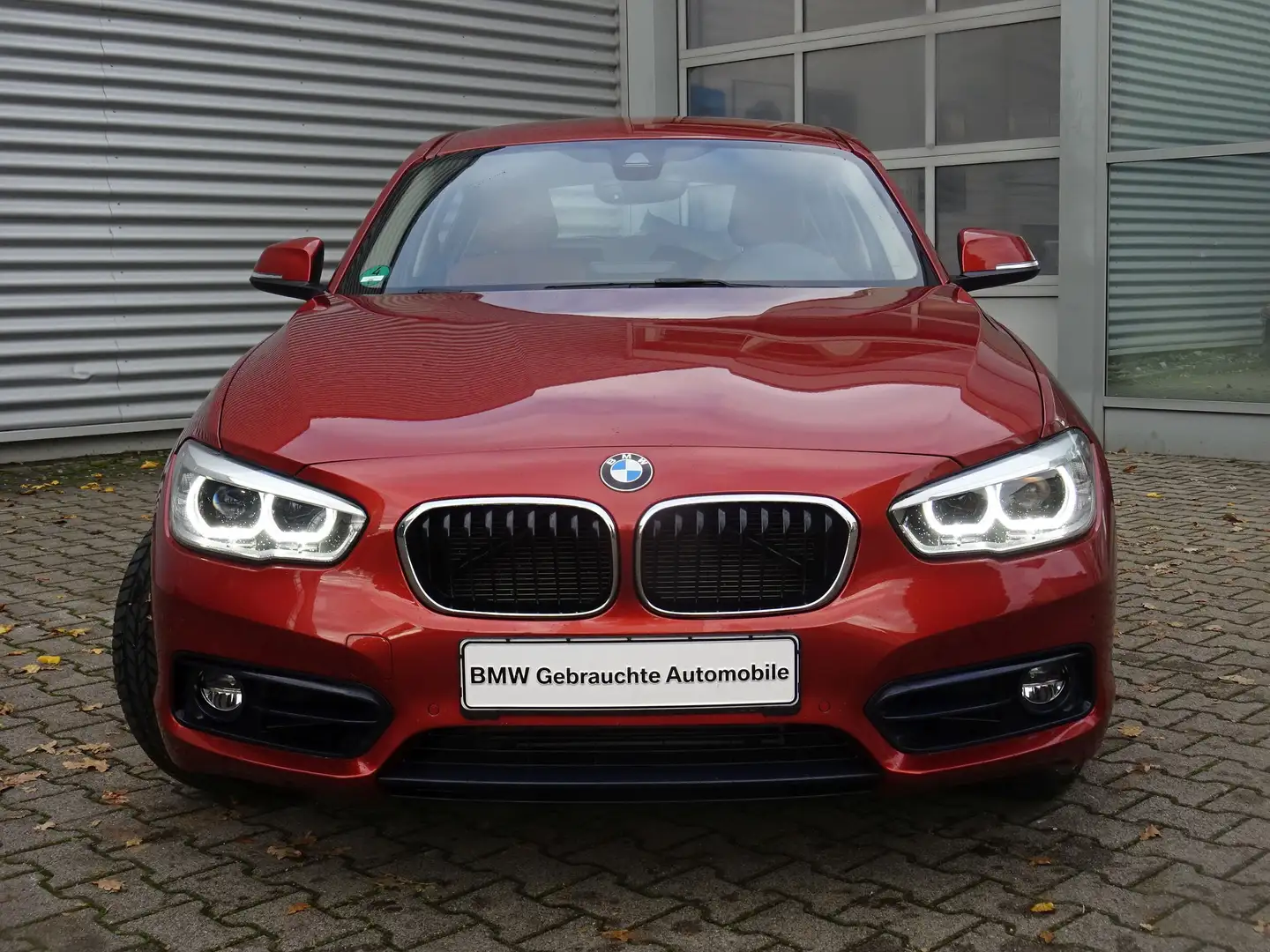 BMW 120 d xDrive 5t Sport Line LED Navi Sportsitze SH Orange - 2