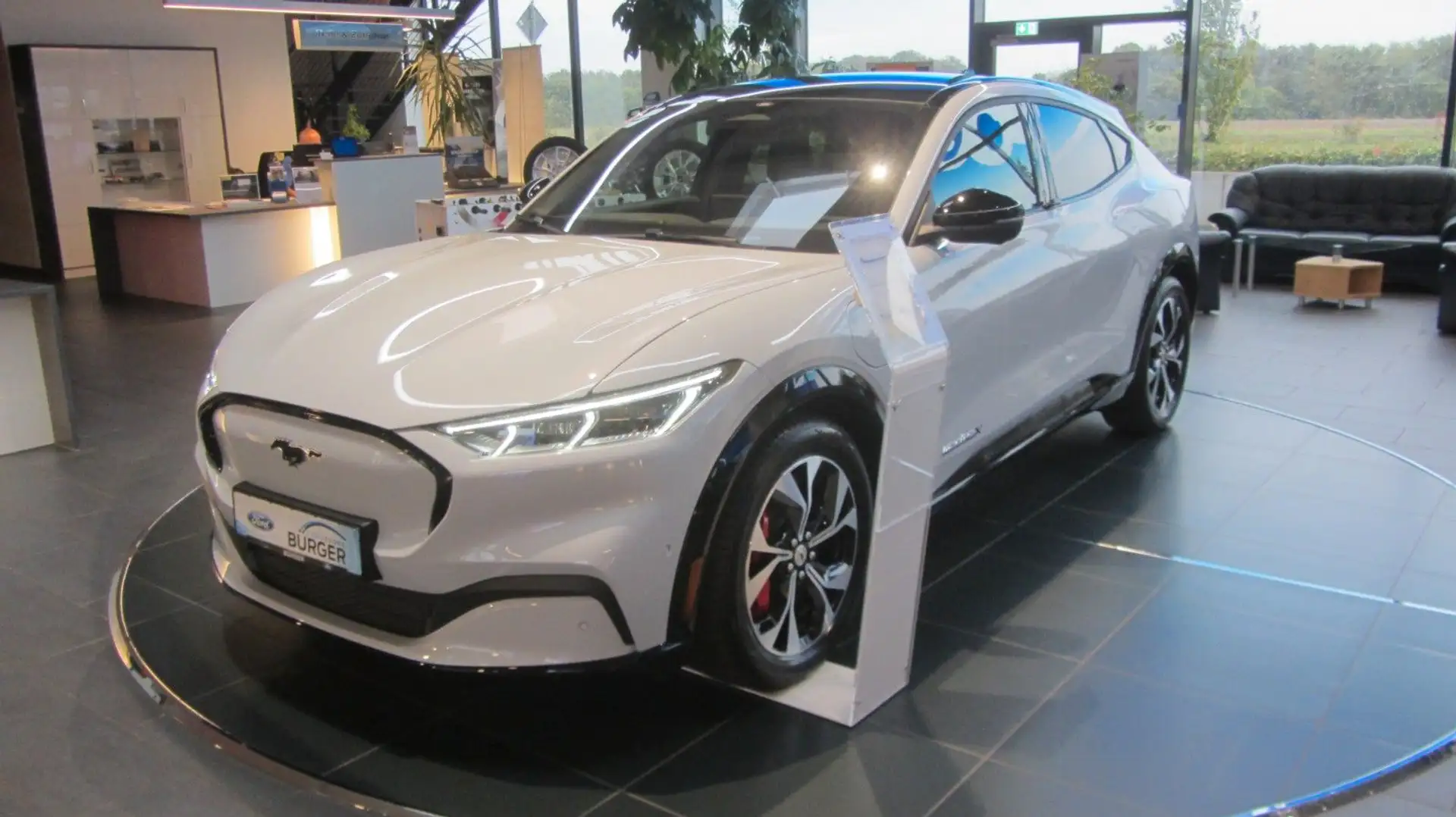 Ford Mustang Mach-E Premium AWD *Matrix-LED*B&O-Play* Weiß - 1
