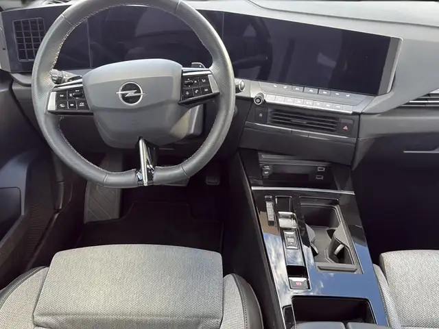Opel Astra view 17