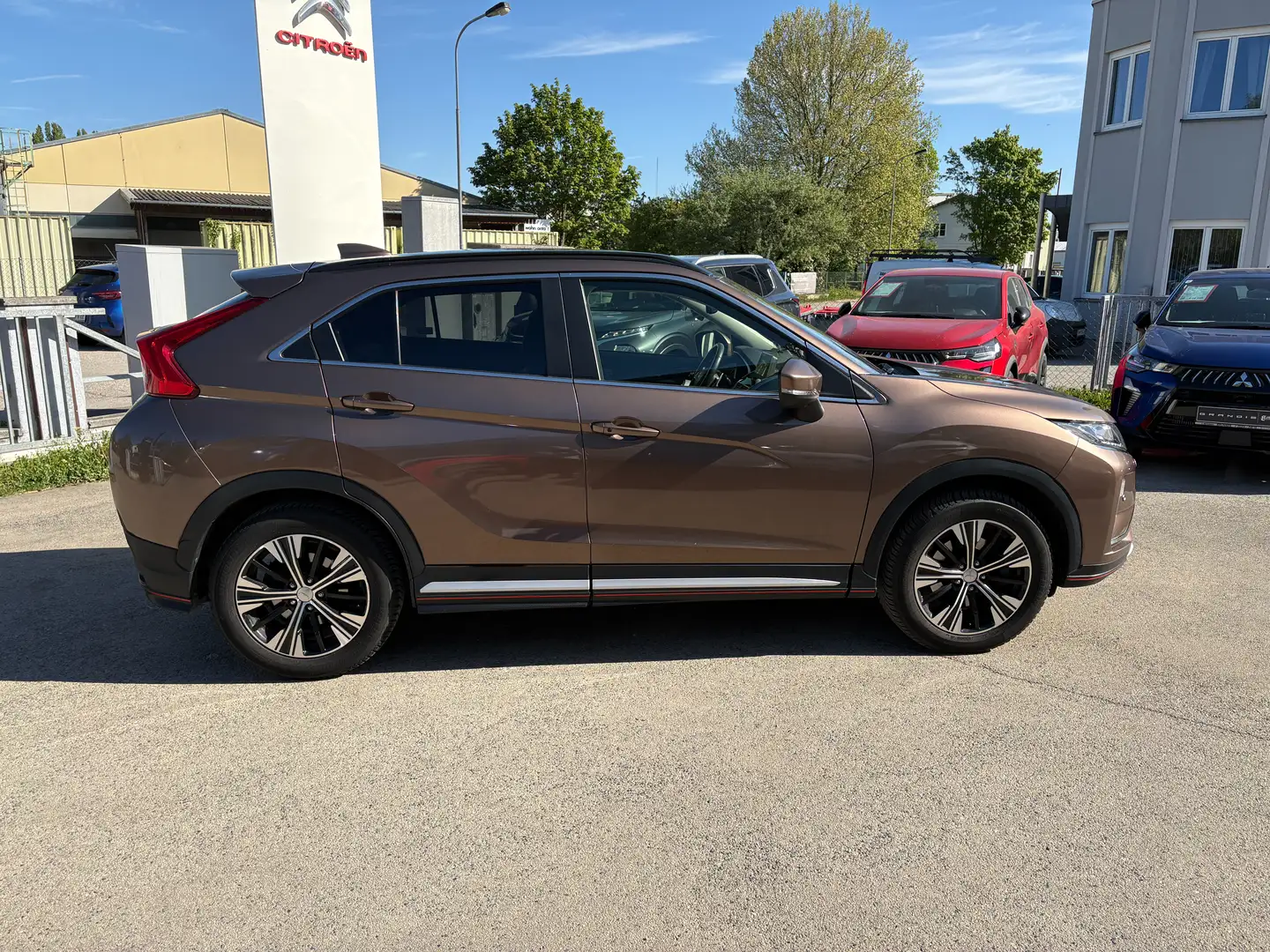 Mitsubishi Eclipse Cross 1,5 TC 4WD Diamond Aut. Bronze - 2