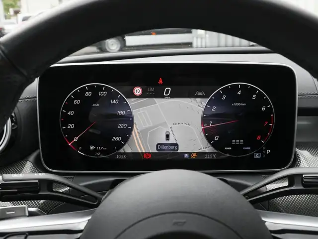 Mercedes-Benz C-Class view 17