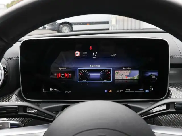 Mercedes-Benz C-Class view 21