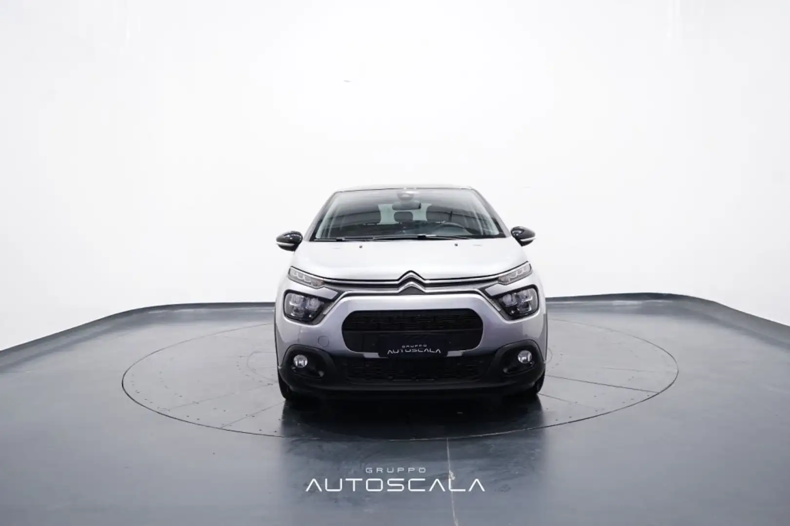 Citroen C3 1.2 PureTech 110cv S&S Shine Grau - 2