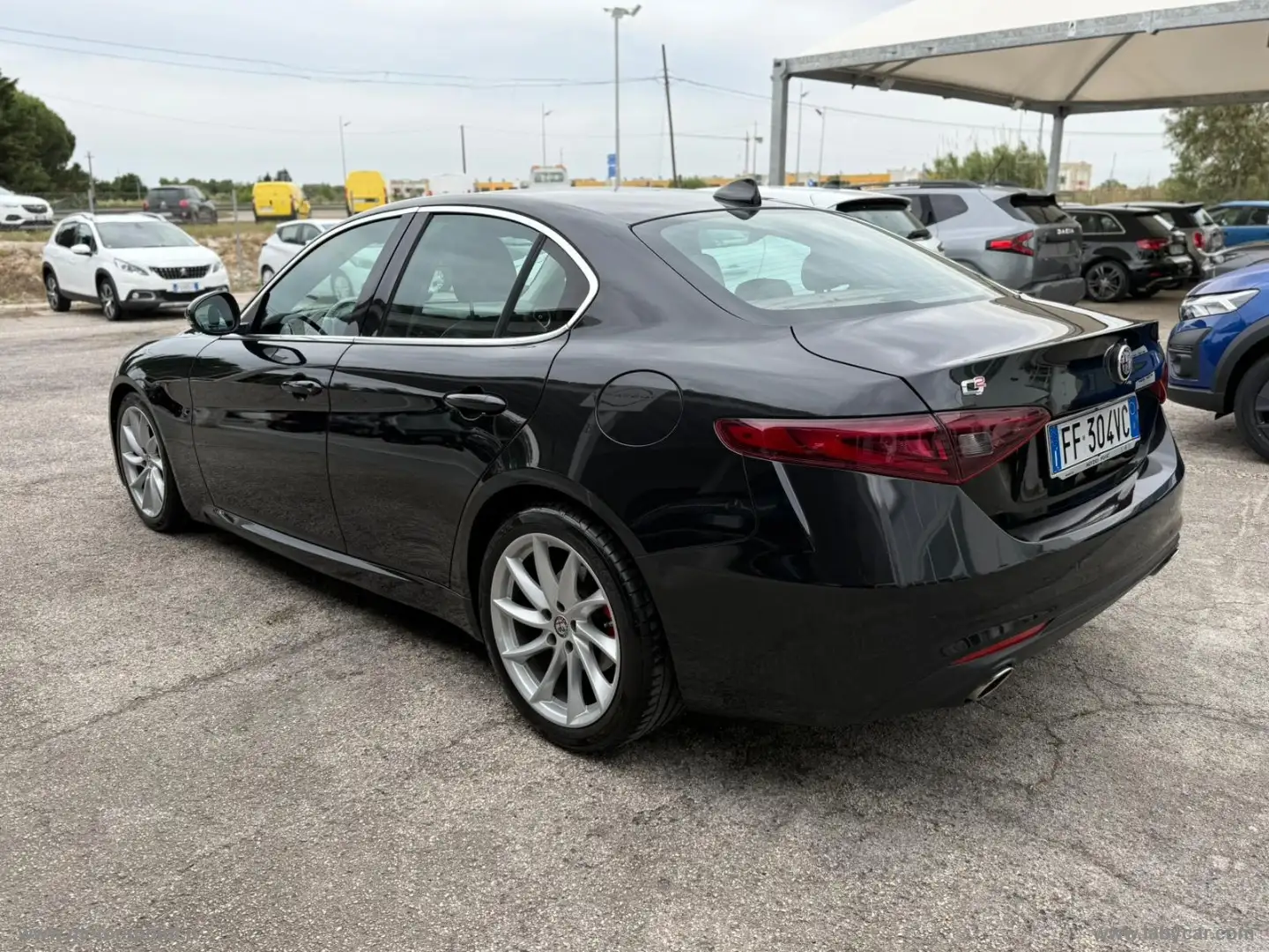 Alfa Romeo Giulia 2.2 TD 180 CV AT8 Super Negro - 2