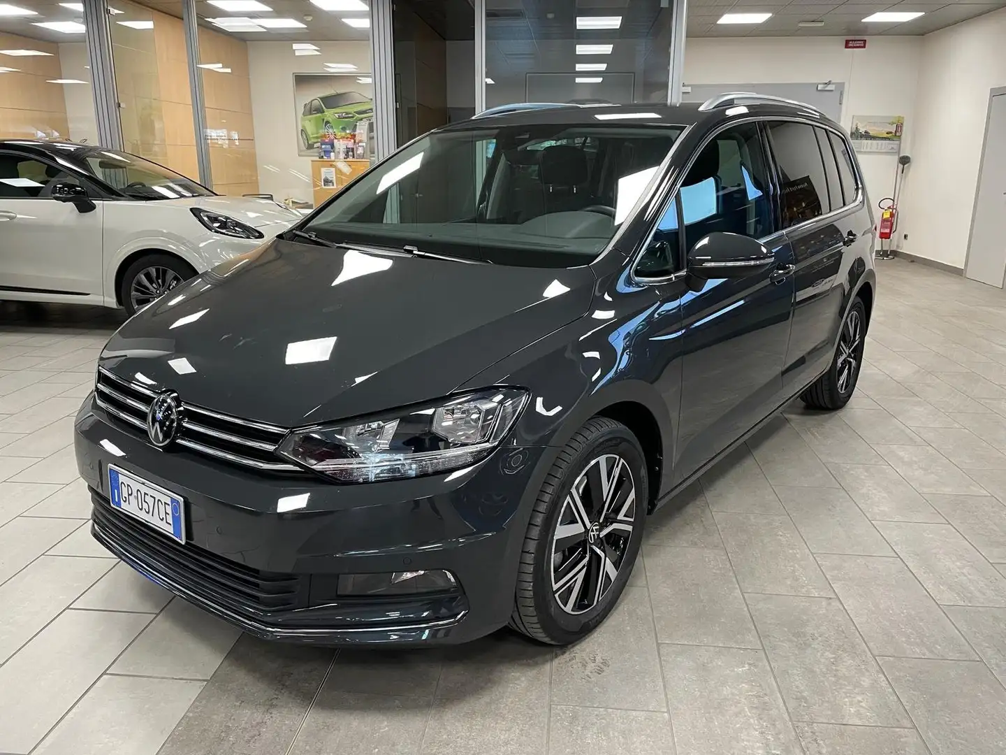 Volkswagen Touran 2.0 diesel 150cv. Cambio Automatico , Executive Grigio - 1