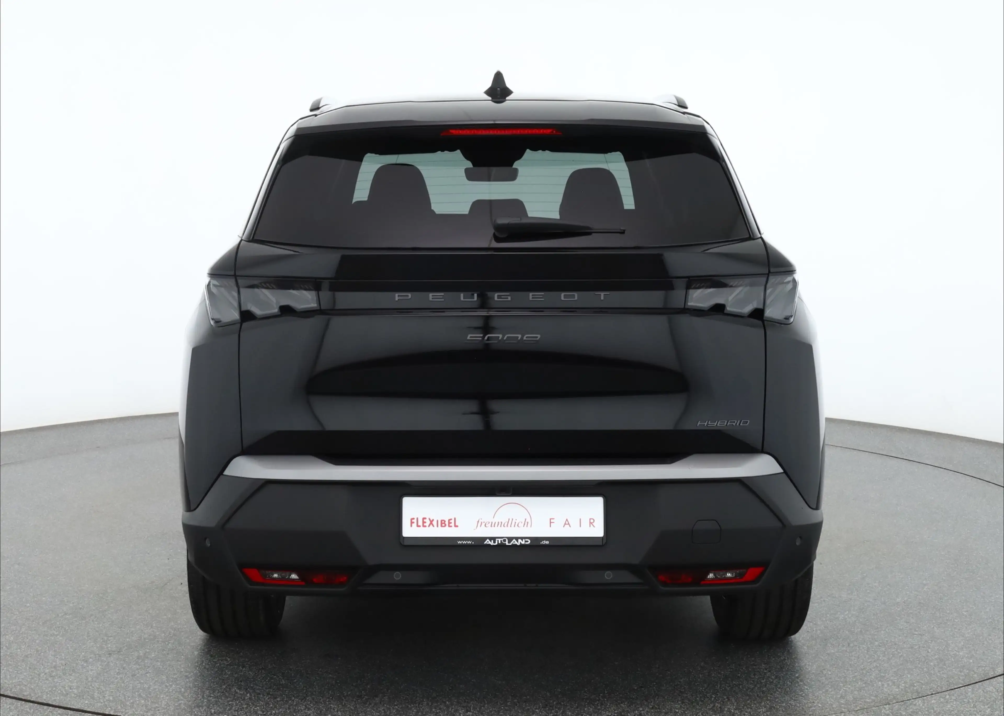 Peugeot 5008 GT Exclusive 1.2 Hybrid Aut. LED ACC Navi 360 — photo 4