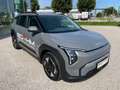 Kia EV3 FWD 81,4kWh Long Range Earth Grau - thumbnail 3