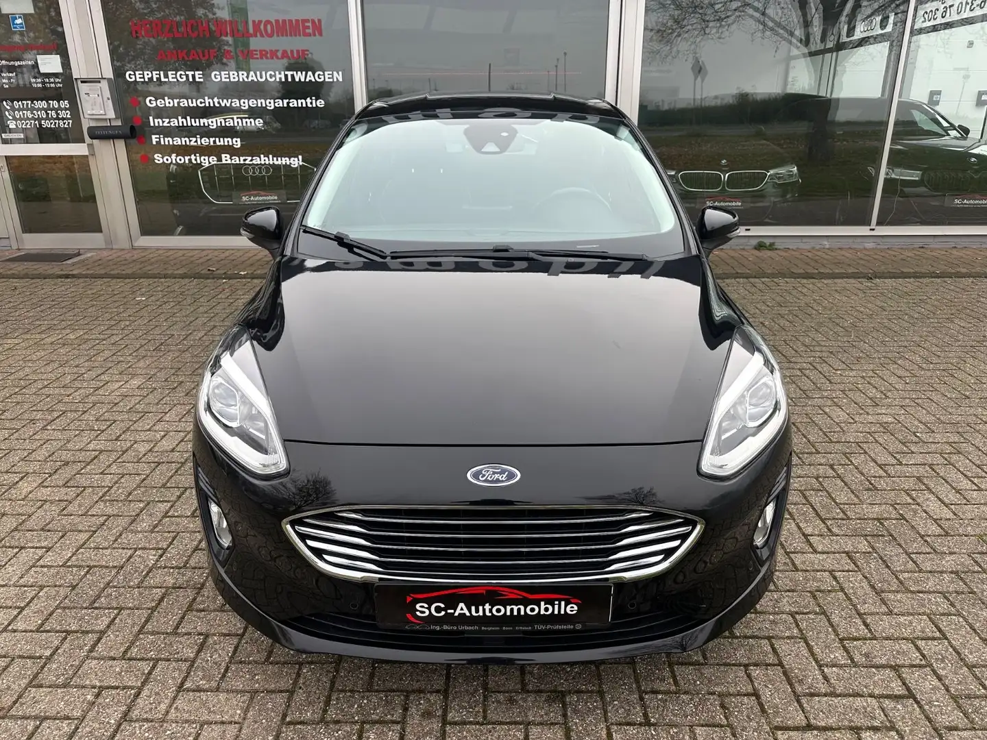 Ford Fiesta Titanium*AUTOMATIK*NAVI*AHK*R-KAM*ACC Schwarz - 2