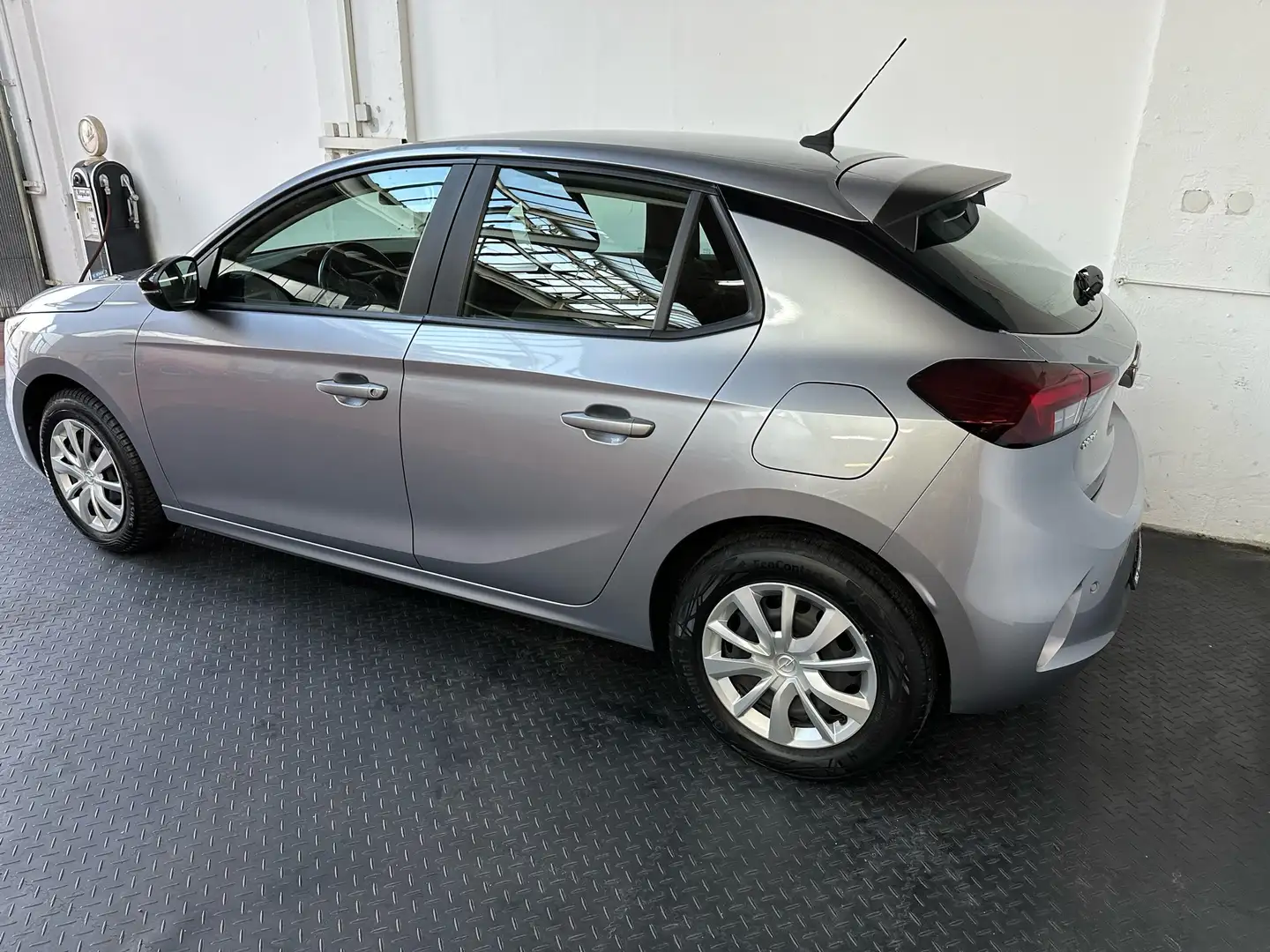 Opel Corsa 1.2 Start/Stop Edition Zilver - 2